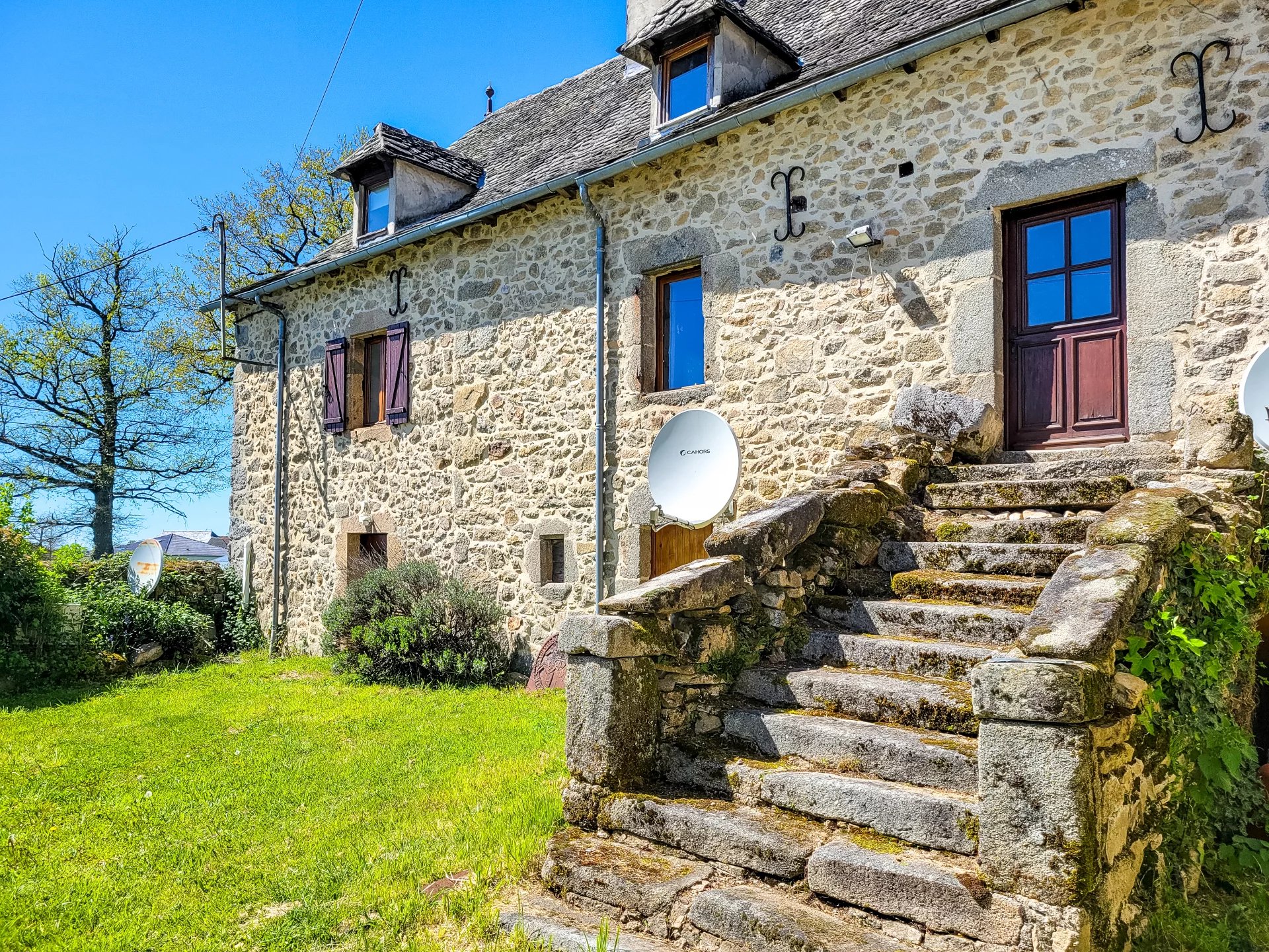 House in Morlhon-le-Haut - view 1