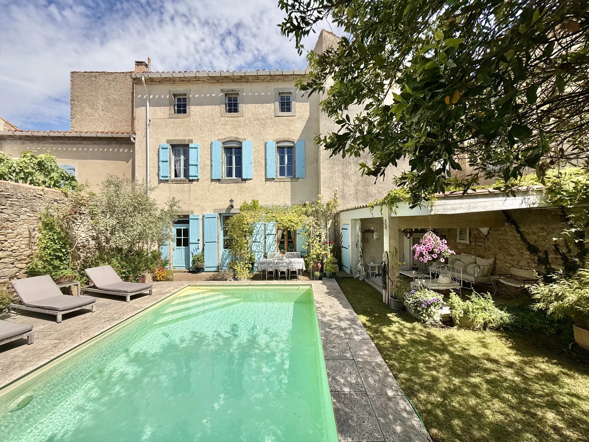 House in Pepieux - view 1