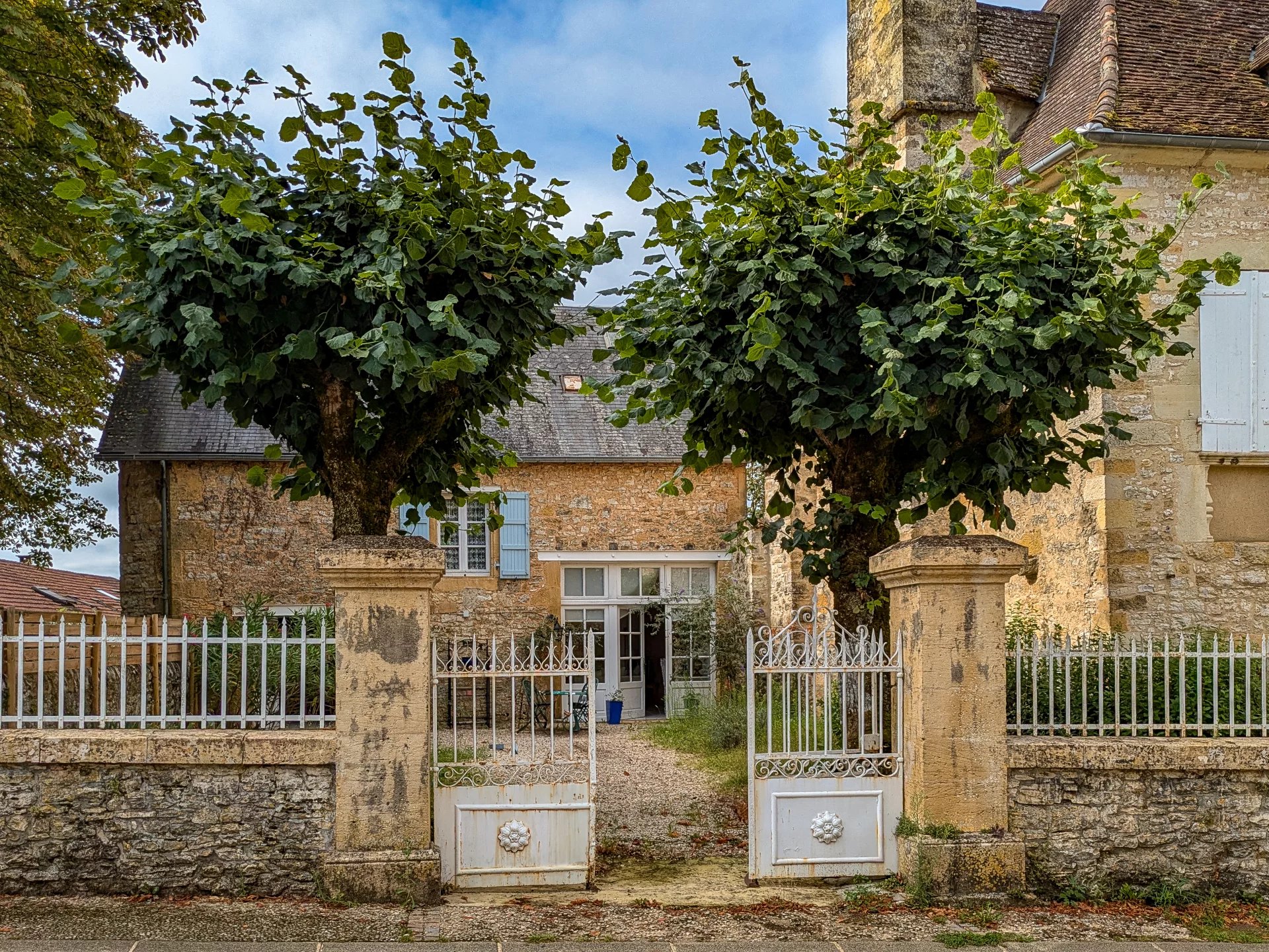 House in Cazals - view 1