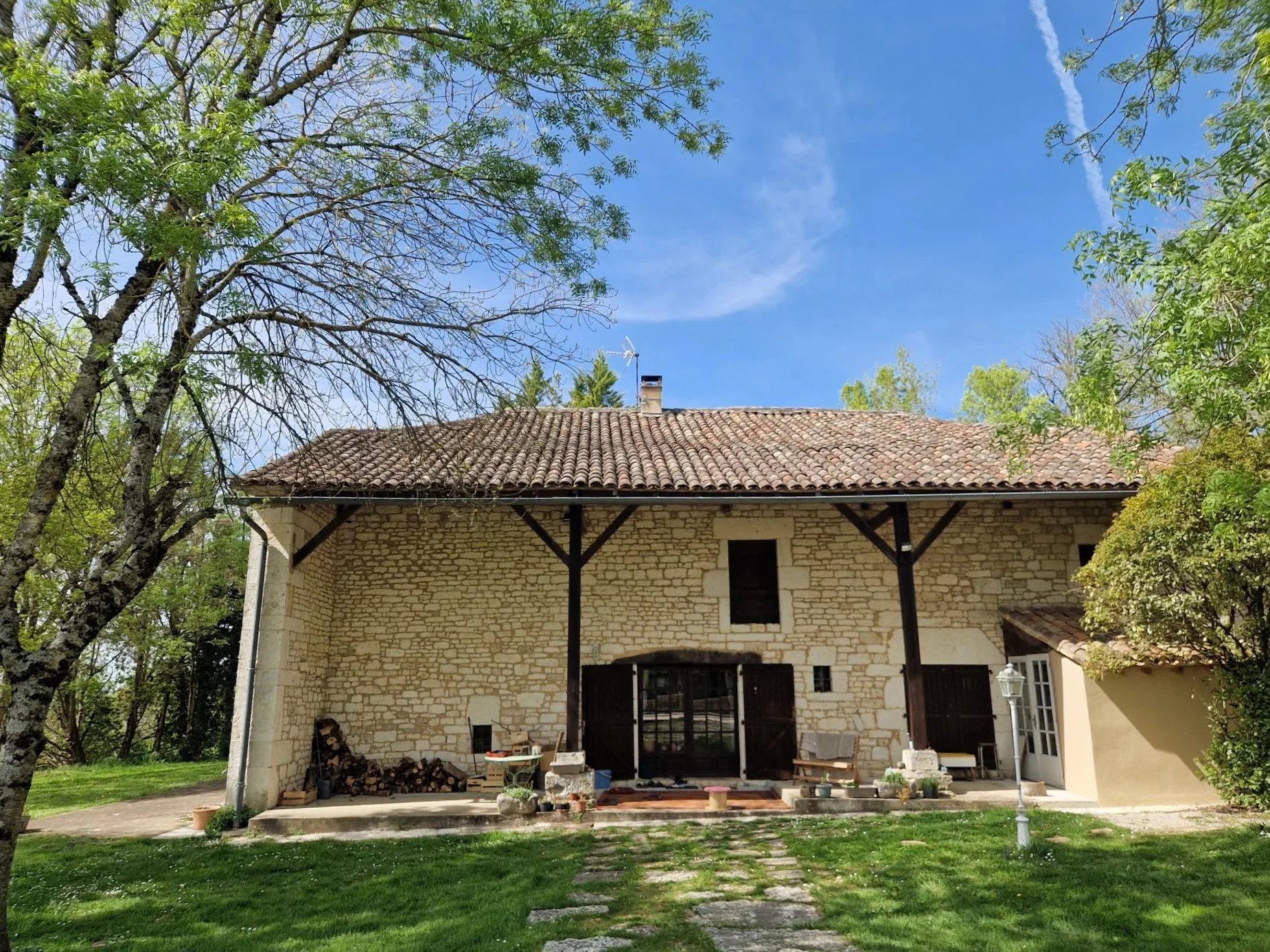 House in Lavaurette - view 1