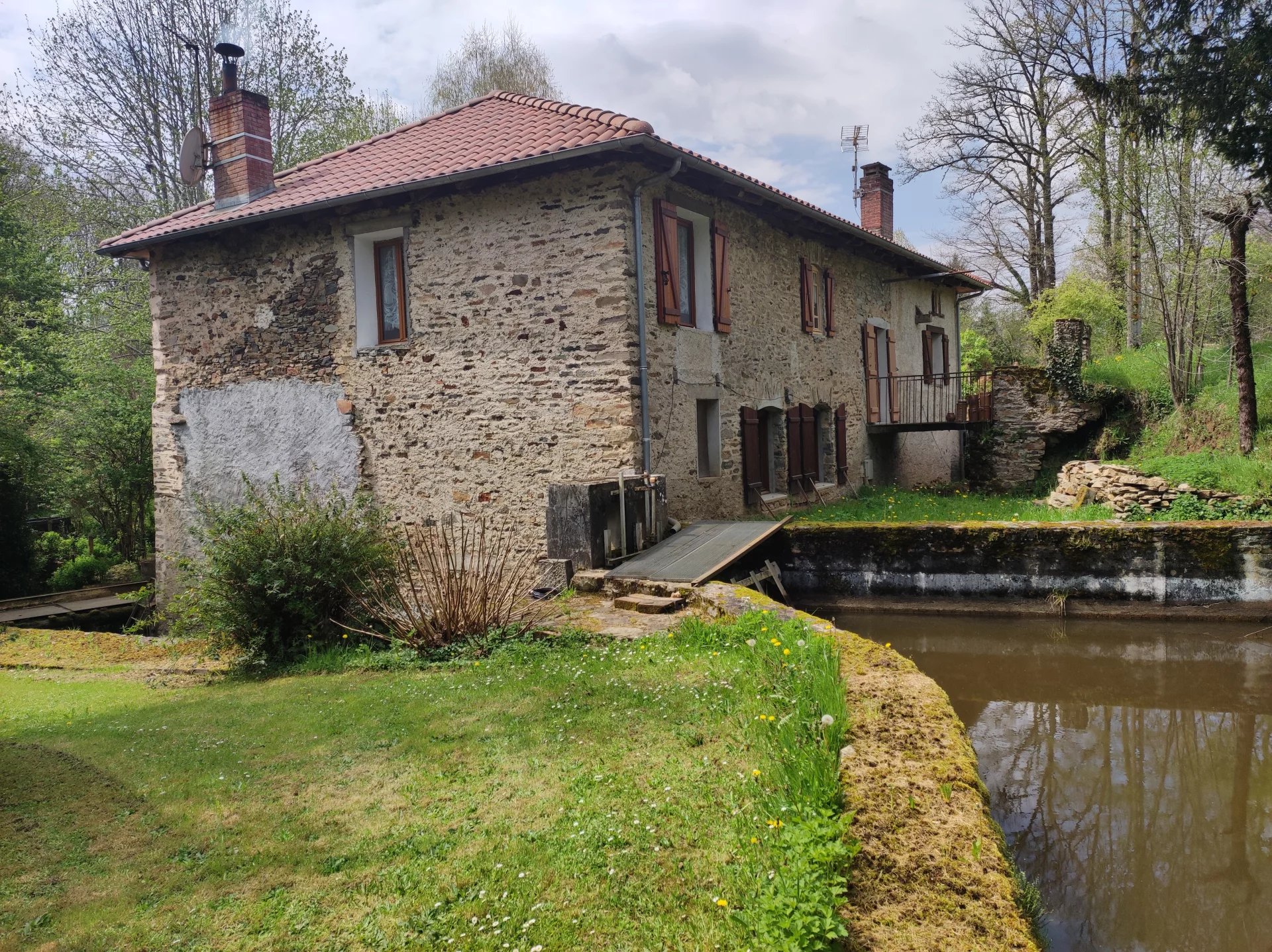 House in Cussac - view 1