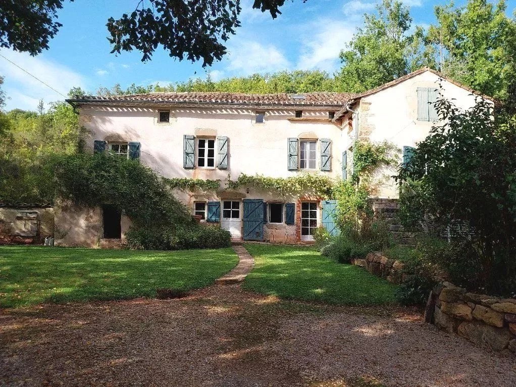House in Saint-Martin-Laguepie - view 1