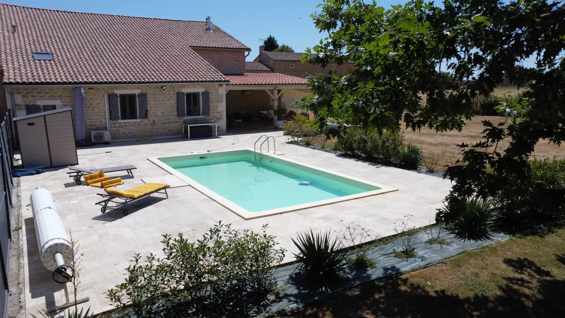 House in Nanteuil-en-Vallee - view 1