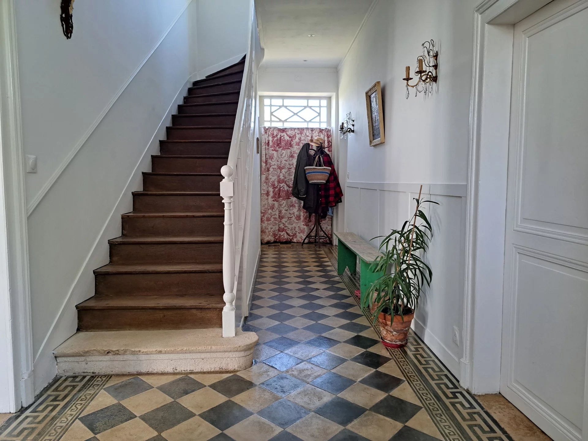 House in Montmorillon - view 1