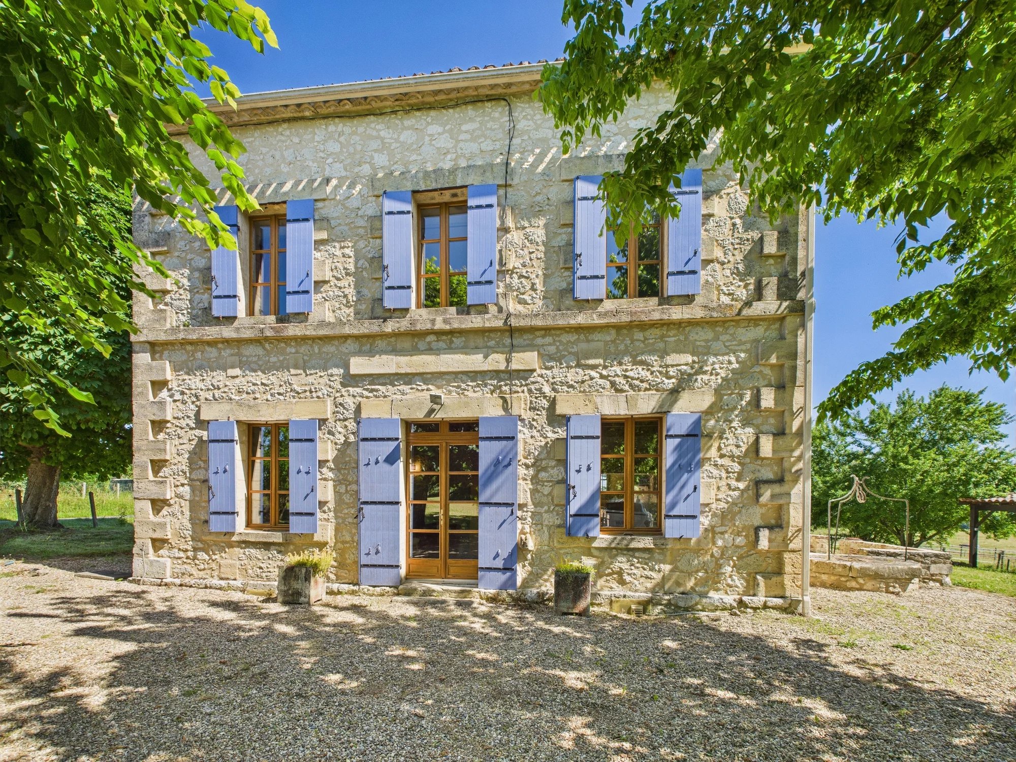 House in Montazeau - view 1