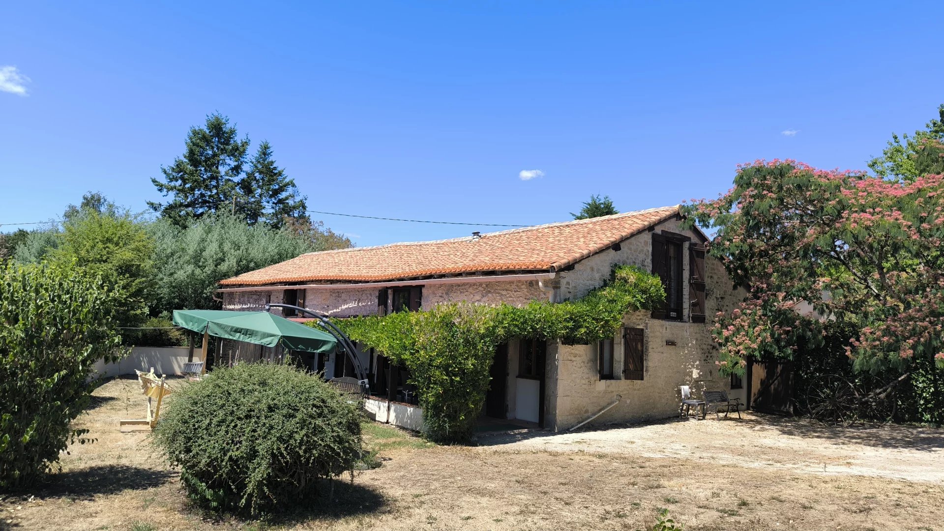 House in Turgon - view 1