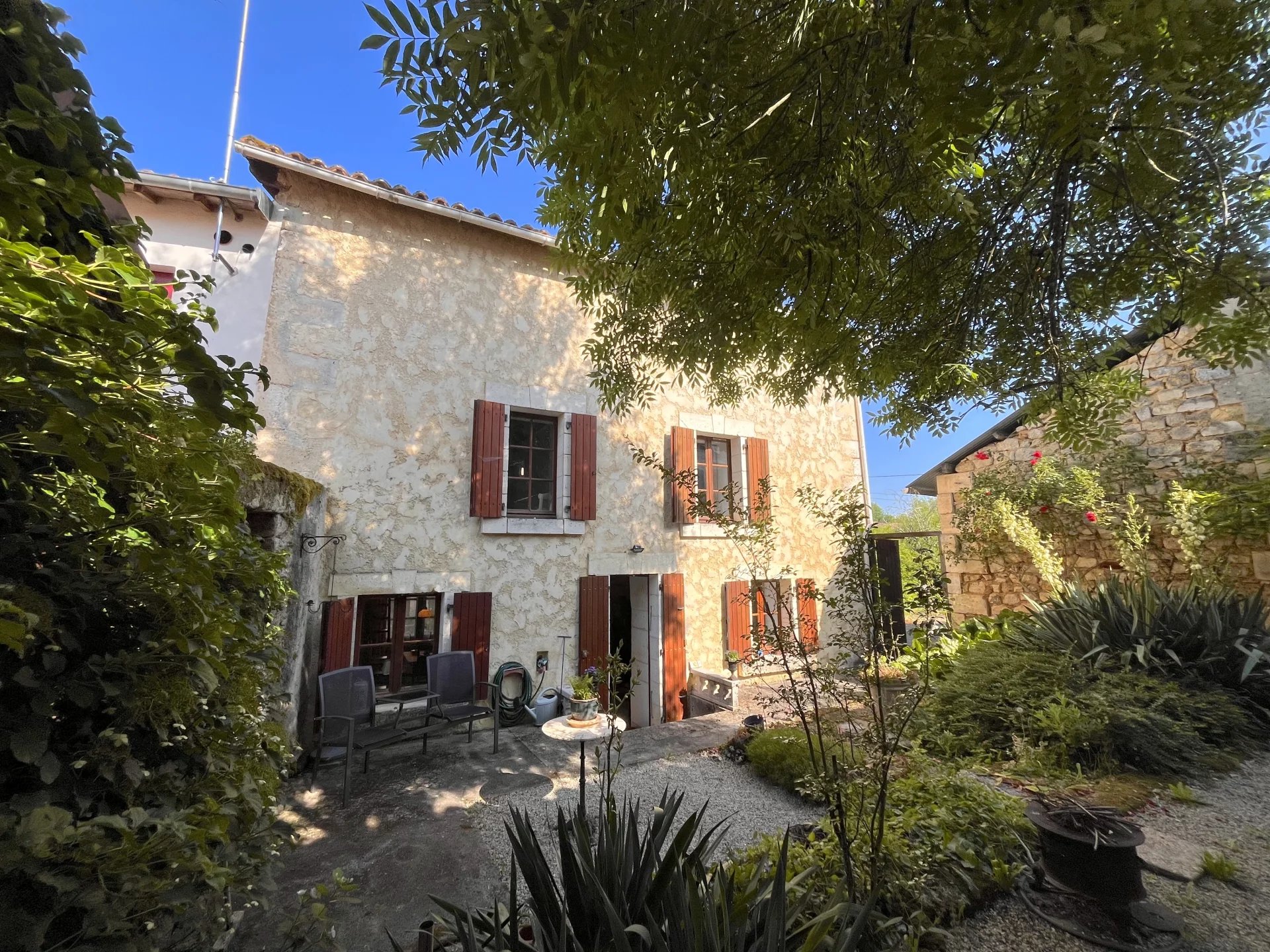House in Mareuil en Perigord - view 1