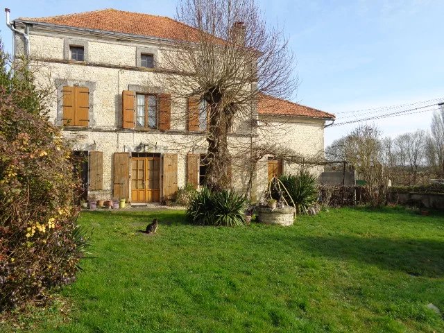 House in Longre - view 1