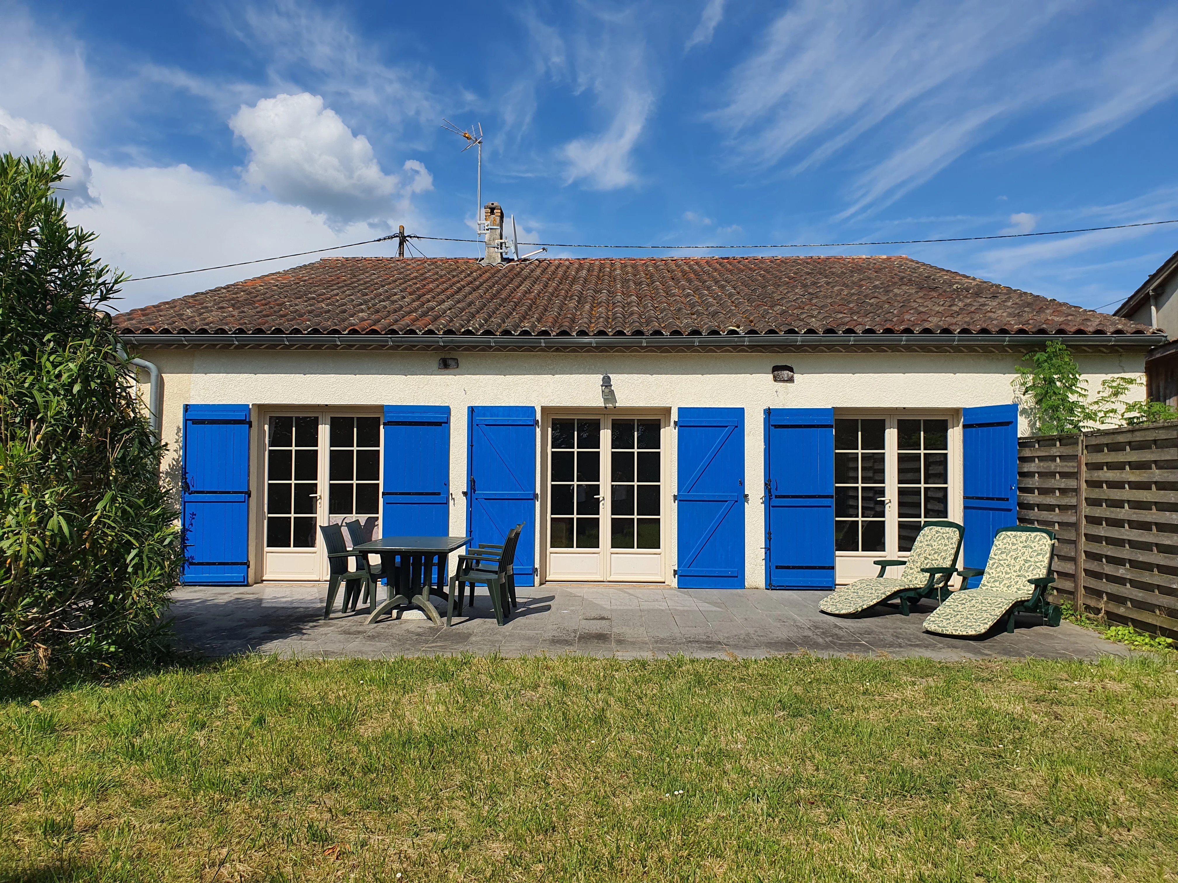 House in Duras - view 1