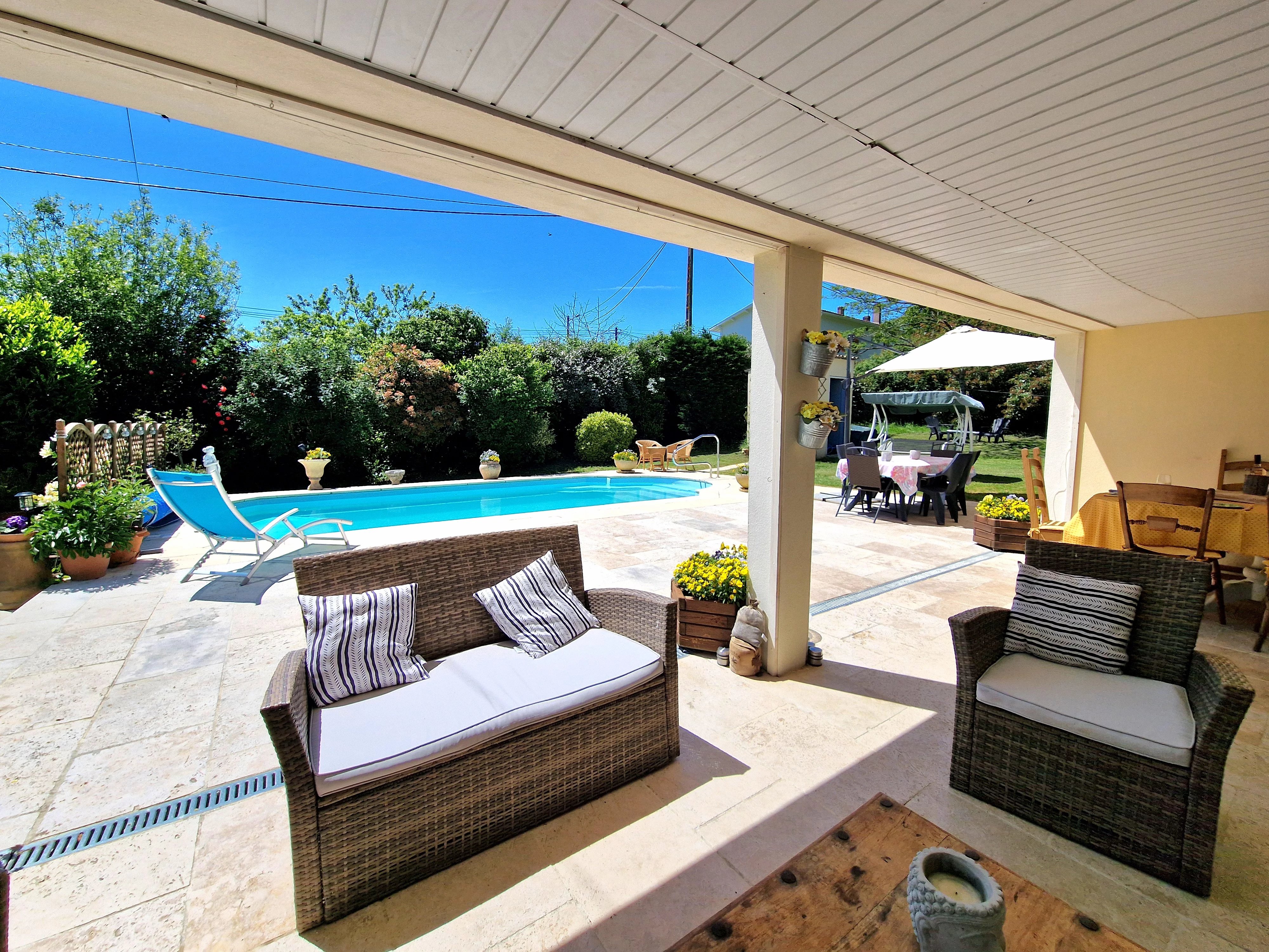 House in Miramont-de-Guyenne - view 1