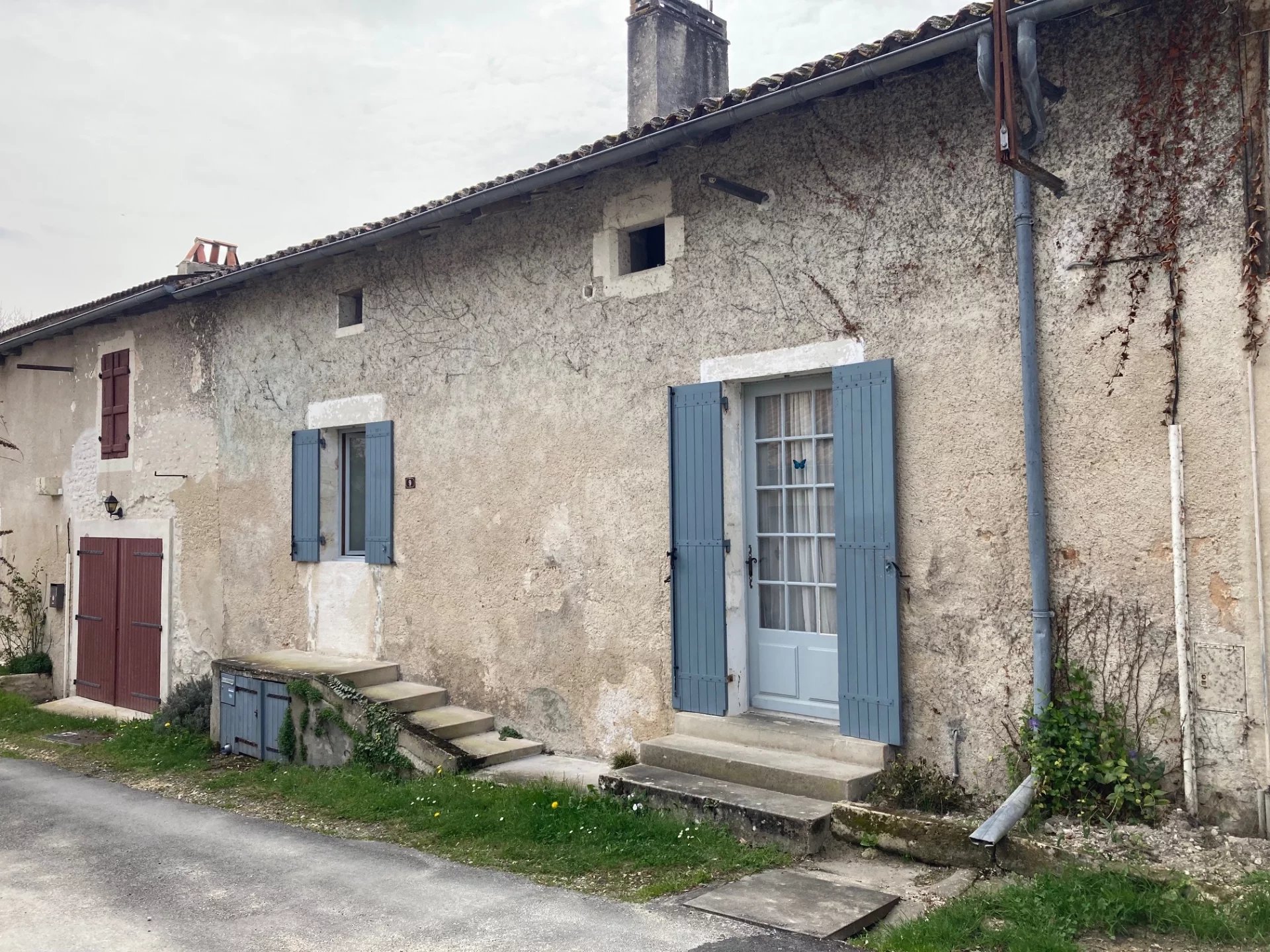 House in Bonnes - view 1
