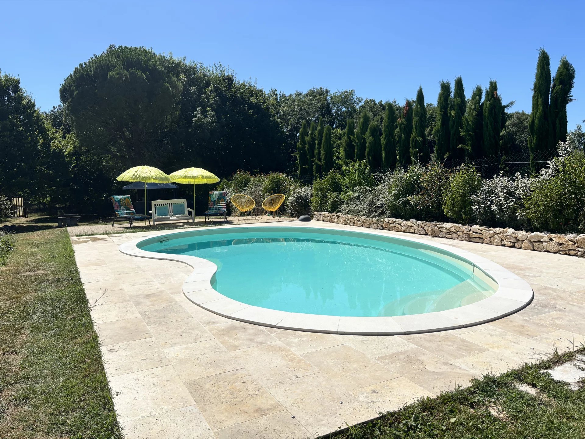 House in Saint-Beauzeil - view 1