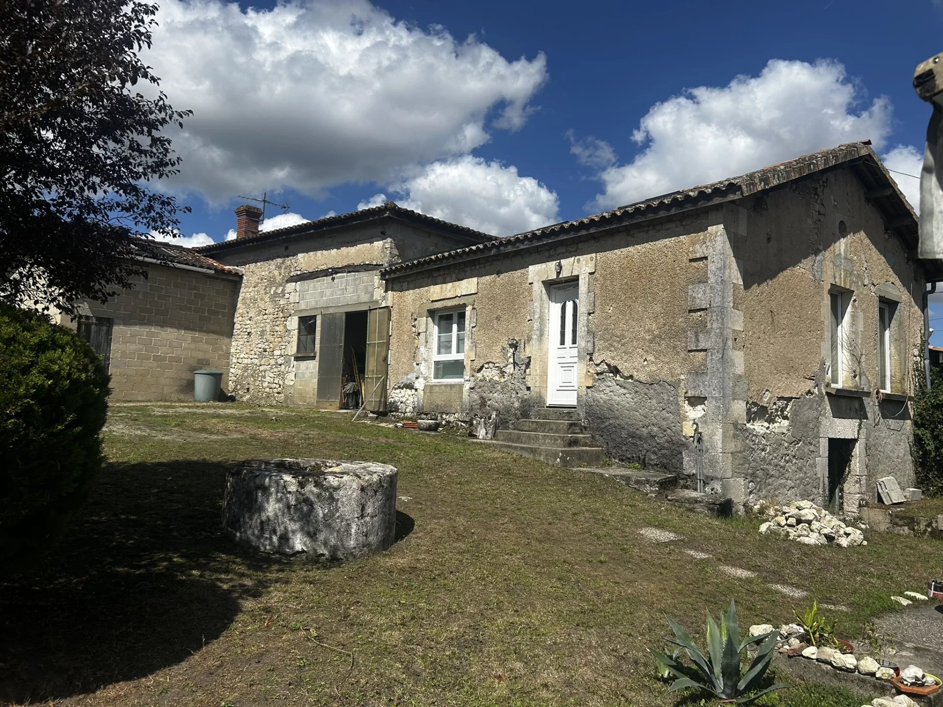 House in Brossac - view 1