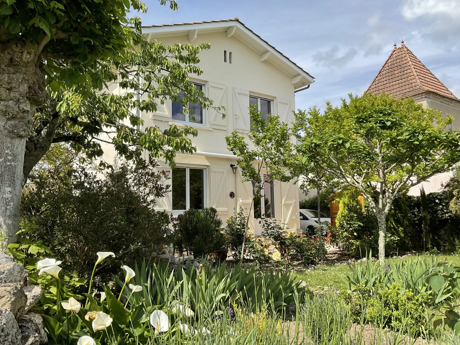House in Laparade - view 1