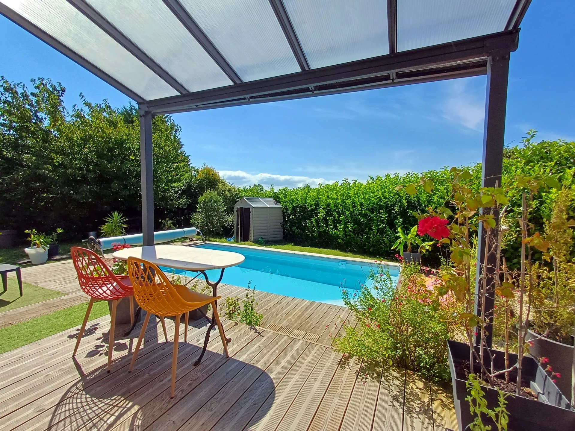 House in Saint-Bonnet-sur-Gironde - view 1
