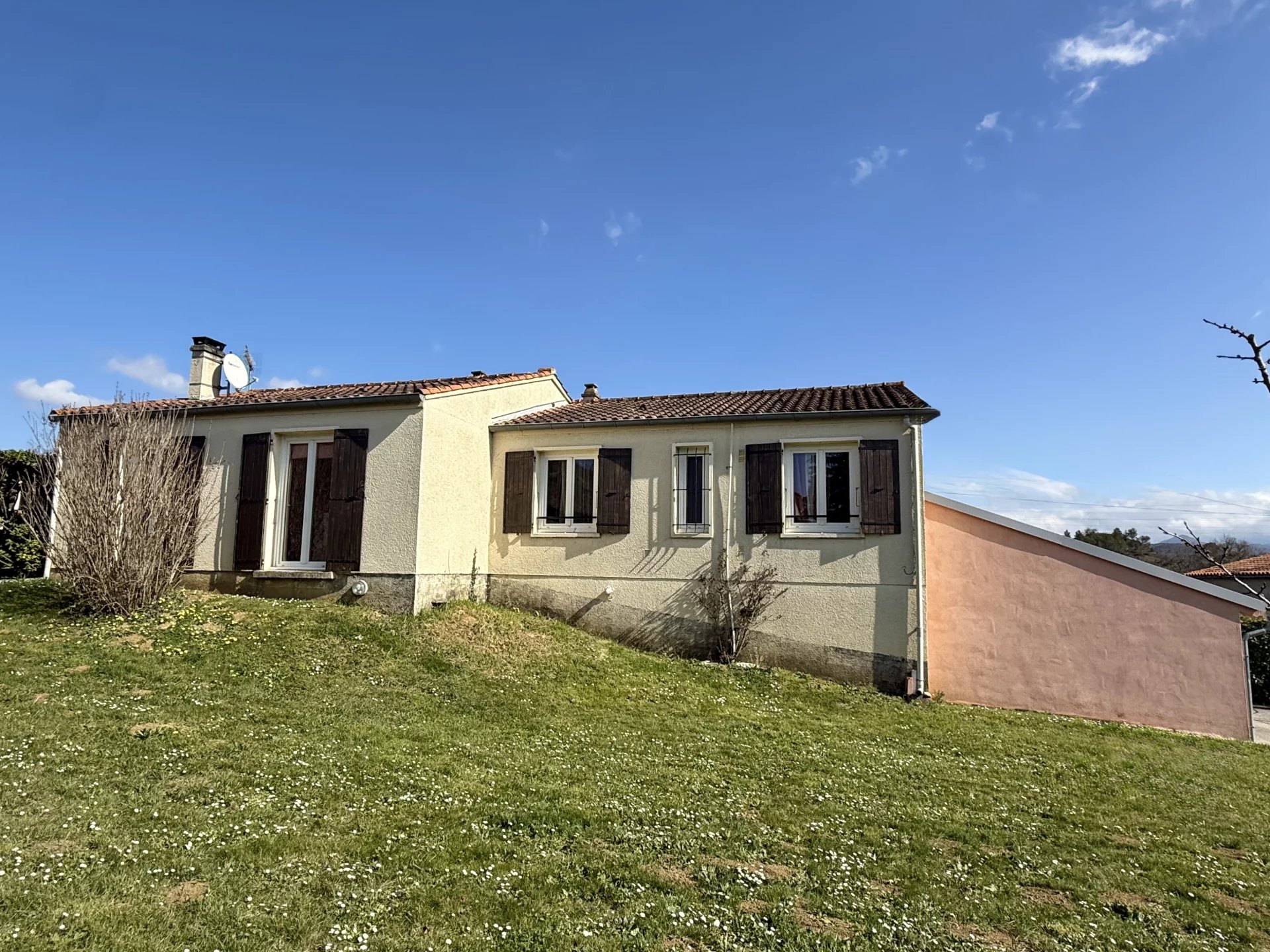 House in Couiza - view 1
