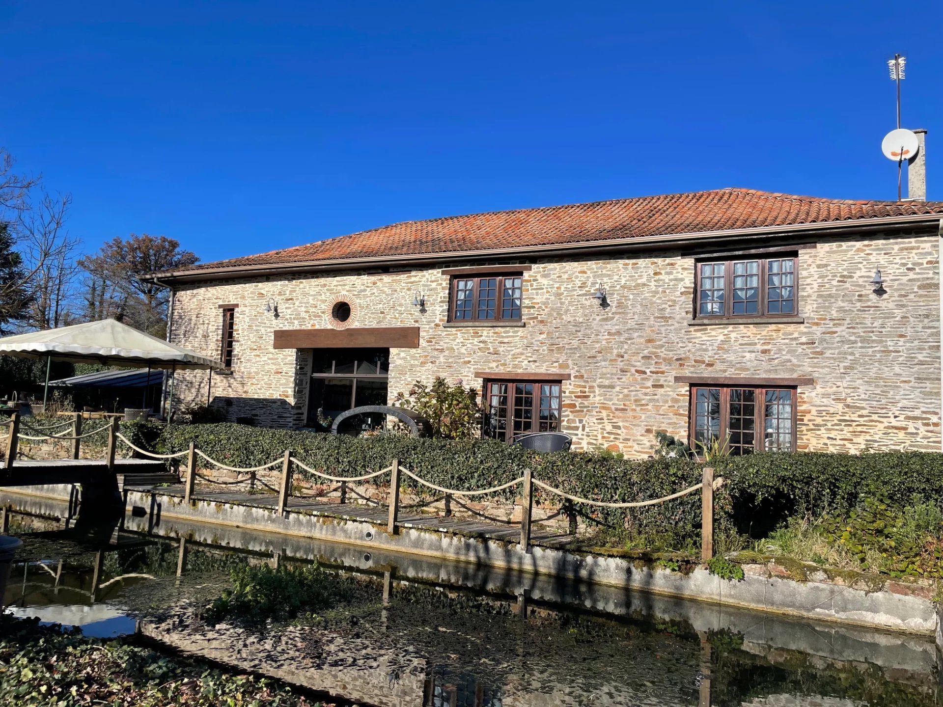 House in Saint-Yrieix-la-Perche - view 1