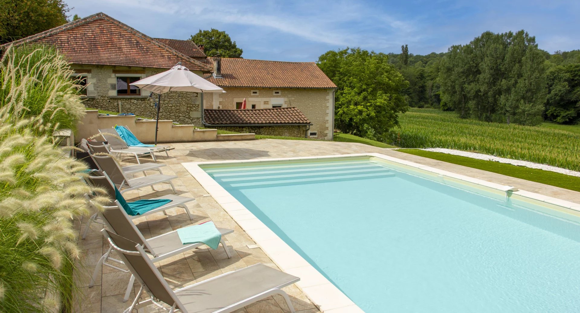 House in Tocane-Saint-Apre - view 1
