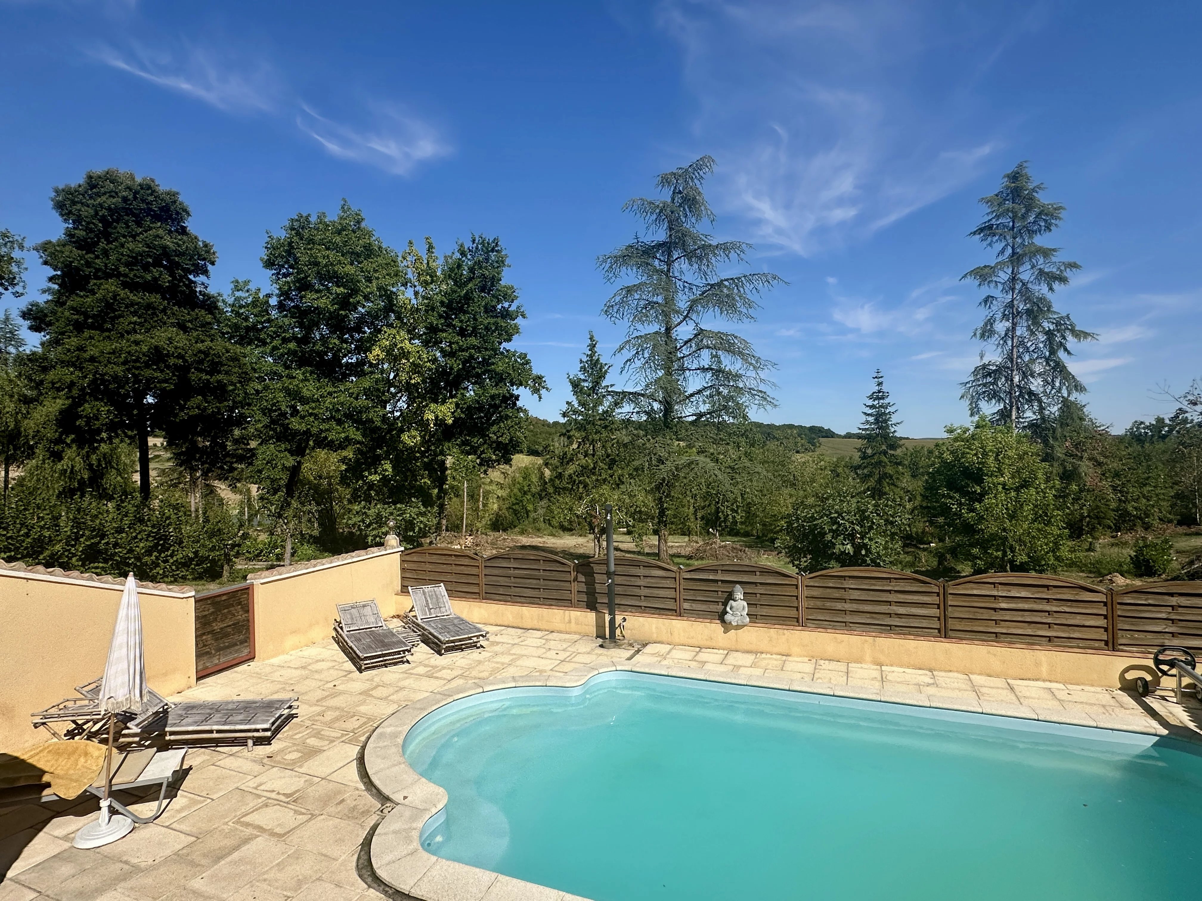 House in Seyches - view 1