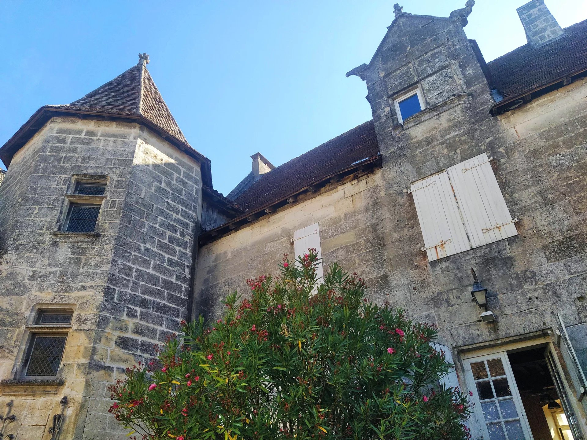 House in La Tour-Blanche-Cercles - view 1