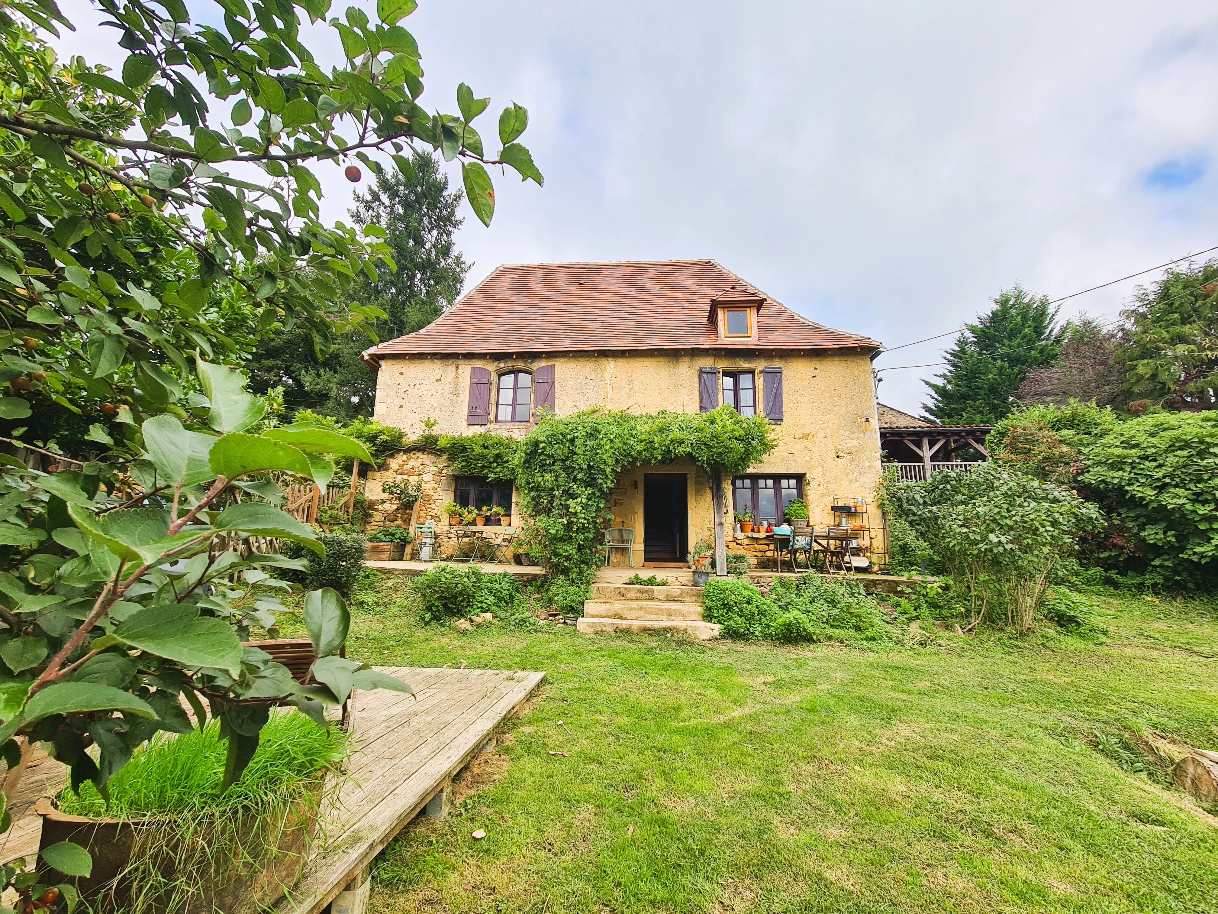 House in Saint-Pompon - view 1