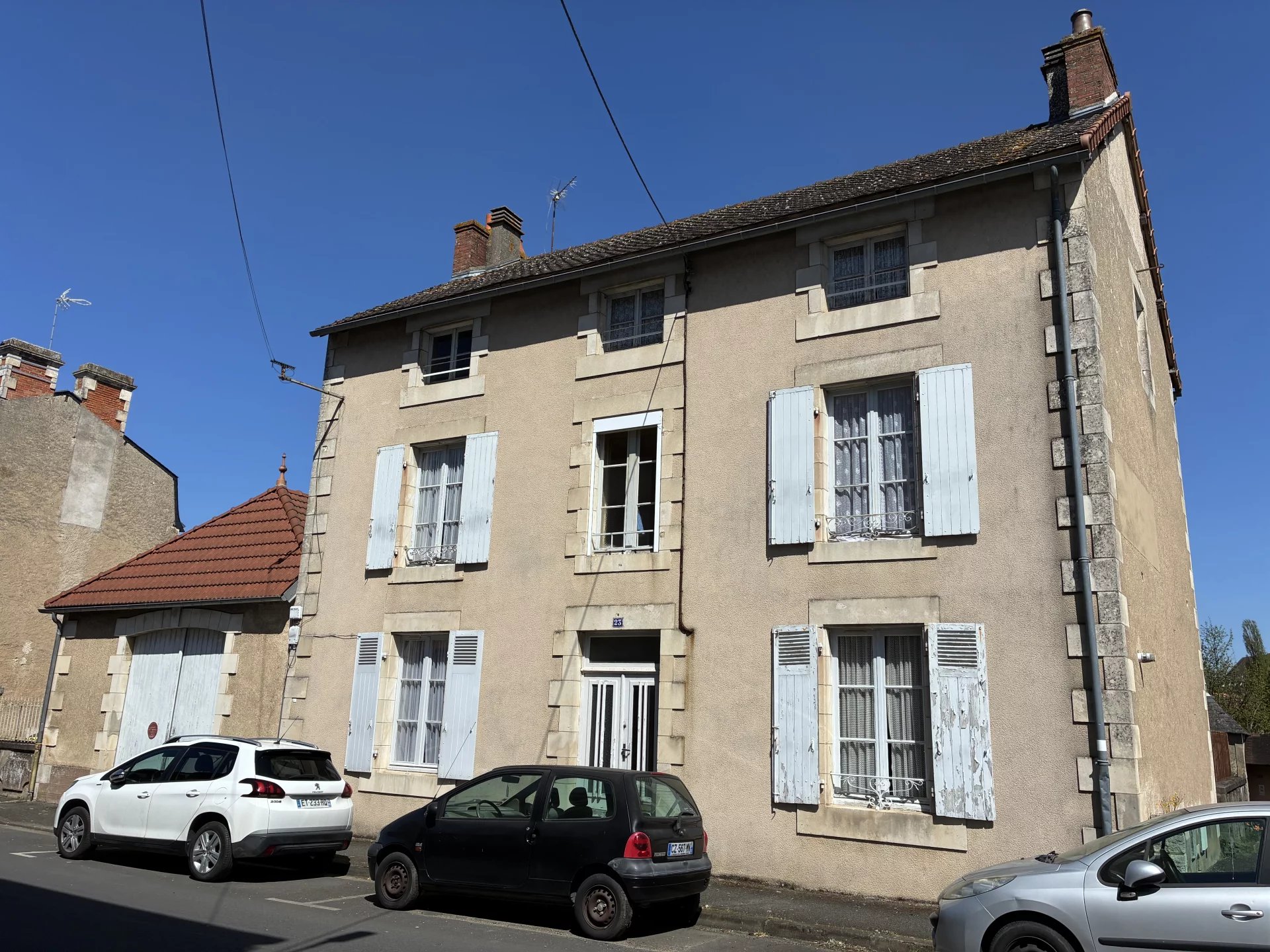 House in Montmorillon - view 1
