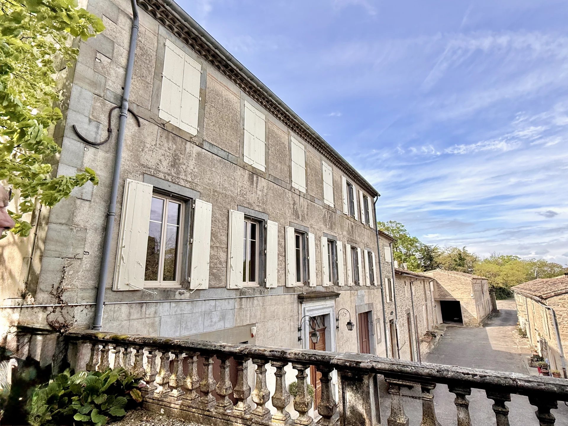 House in Carcassonne - view 1