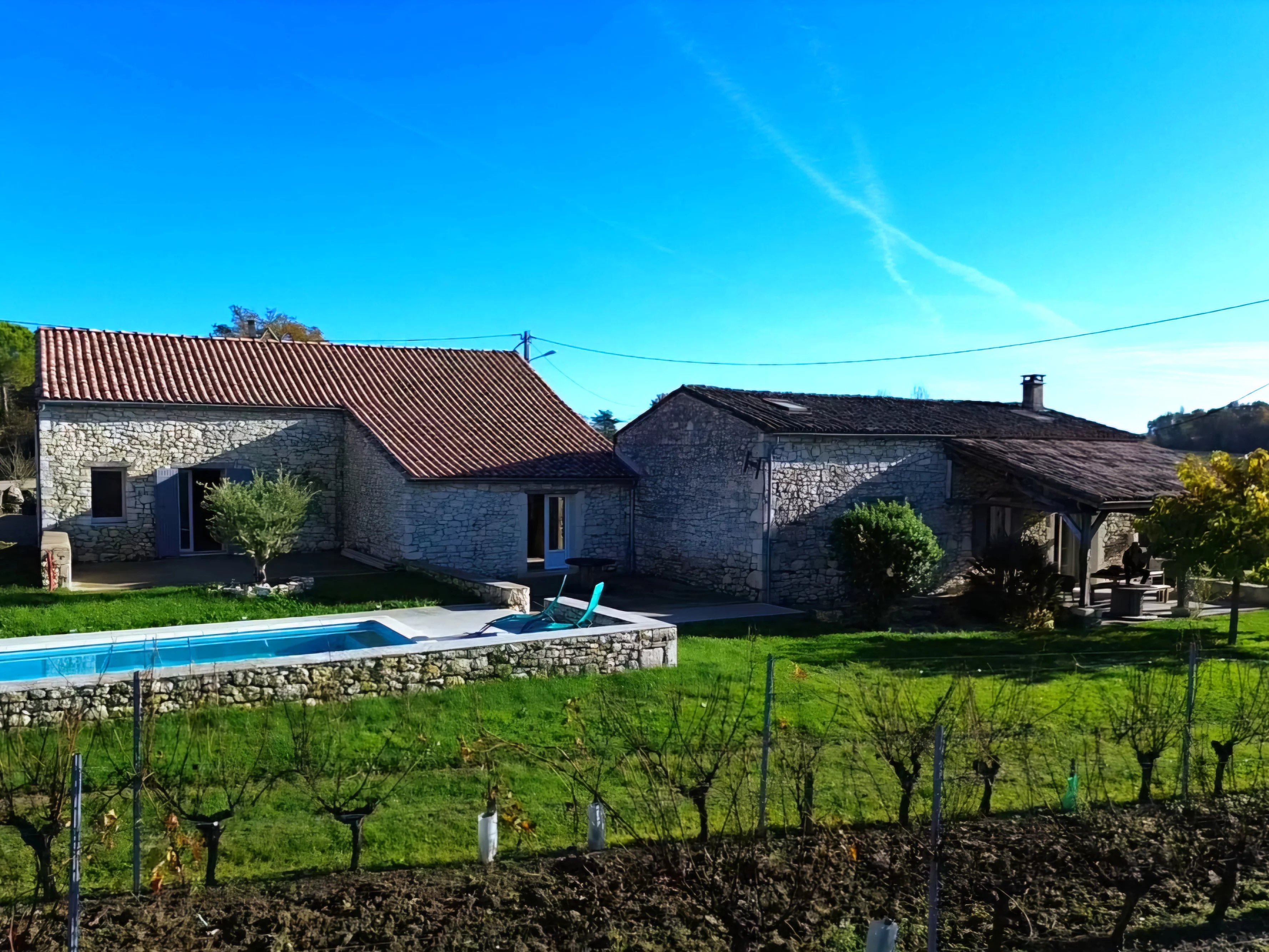 House in Monbazillac - view 1