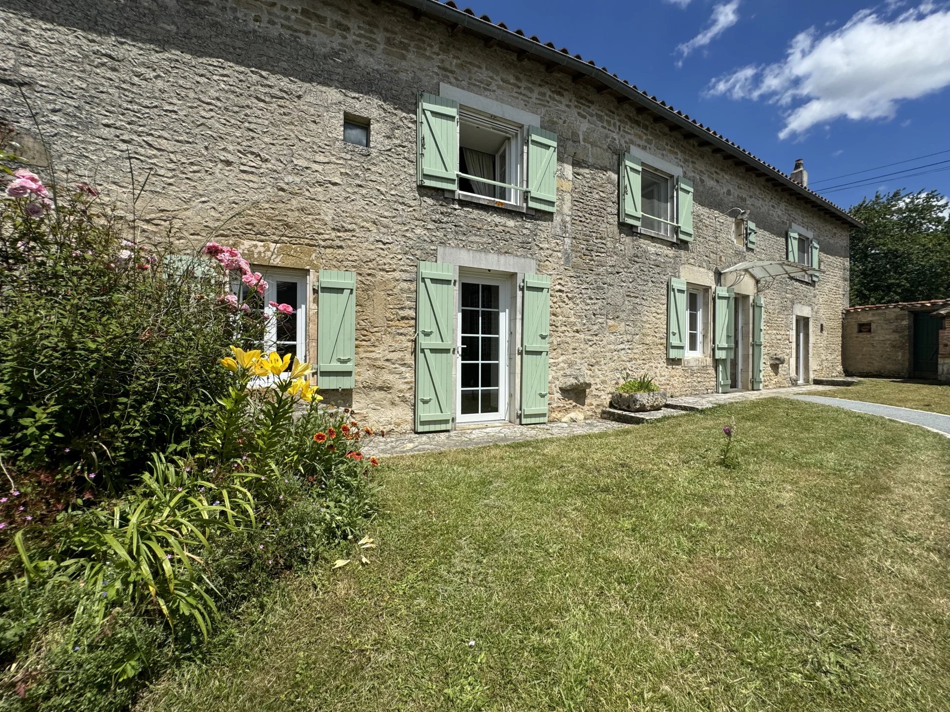 House in Villefagnan - view 1