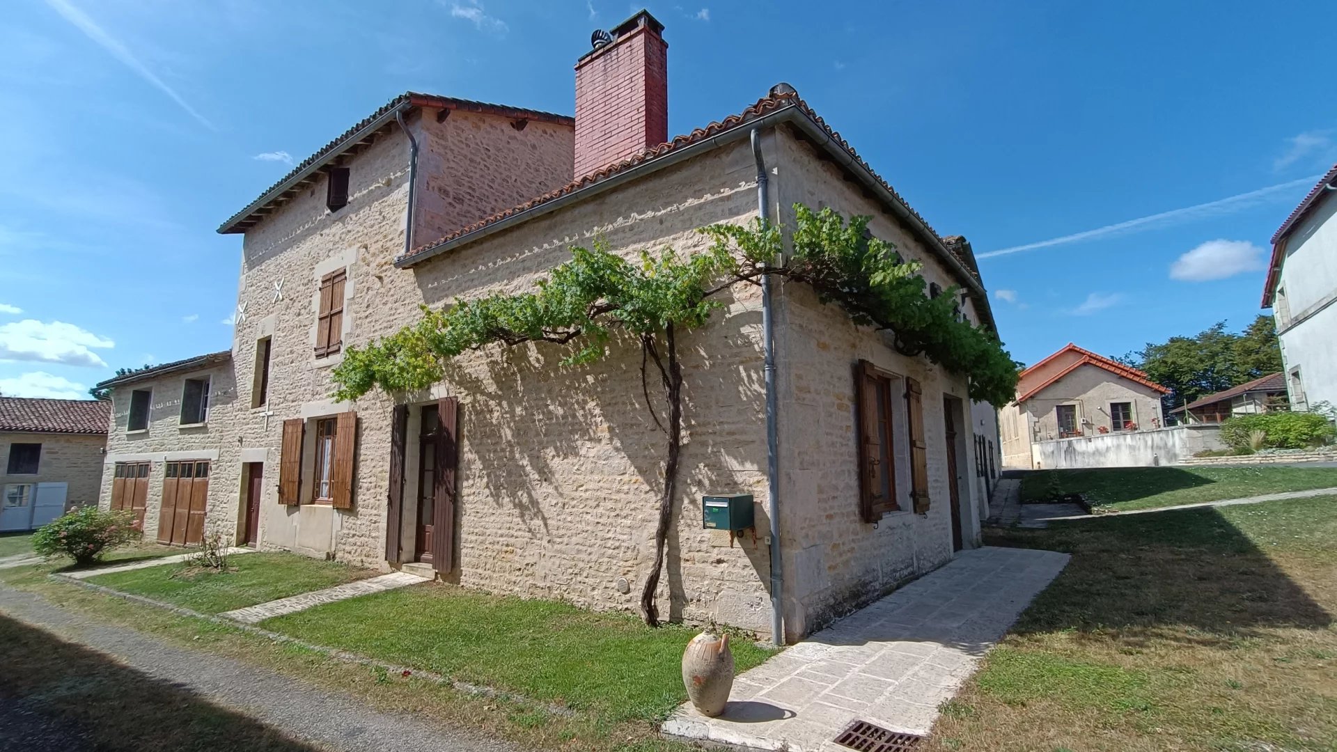 House in Chatain - view 1
