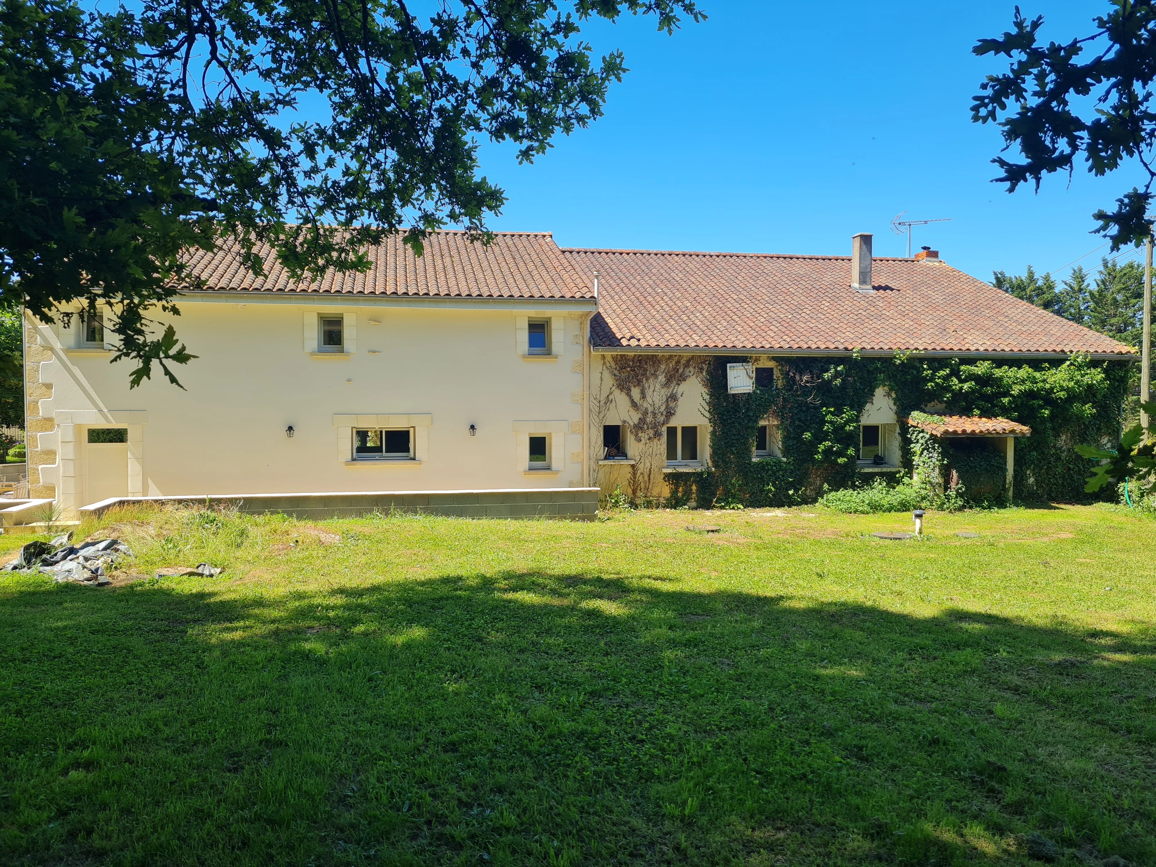 House in Val-de-Bonnieure - view 1