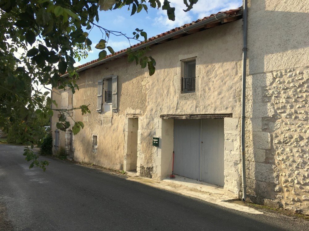 House in Allemans - view 1