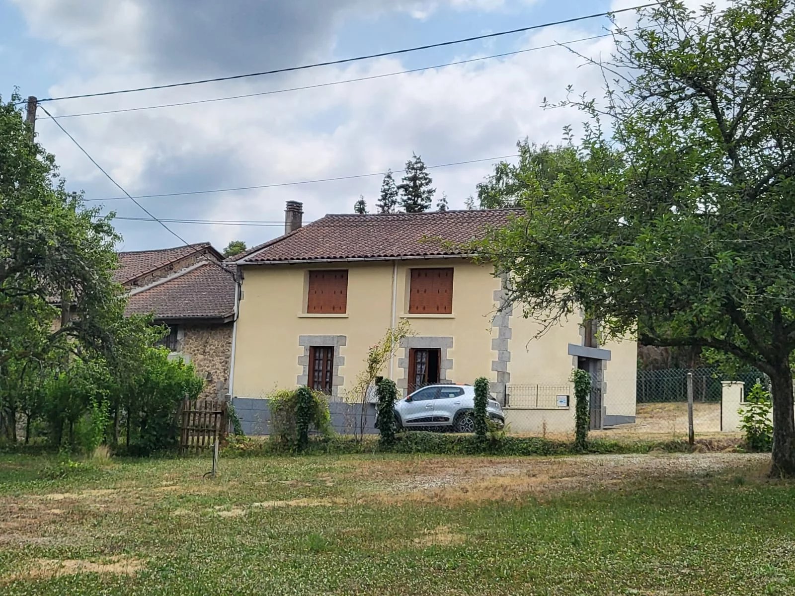 House in Marval - view 1