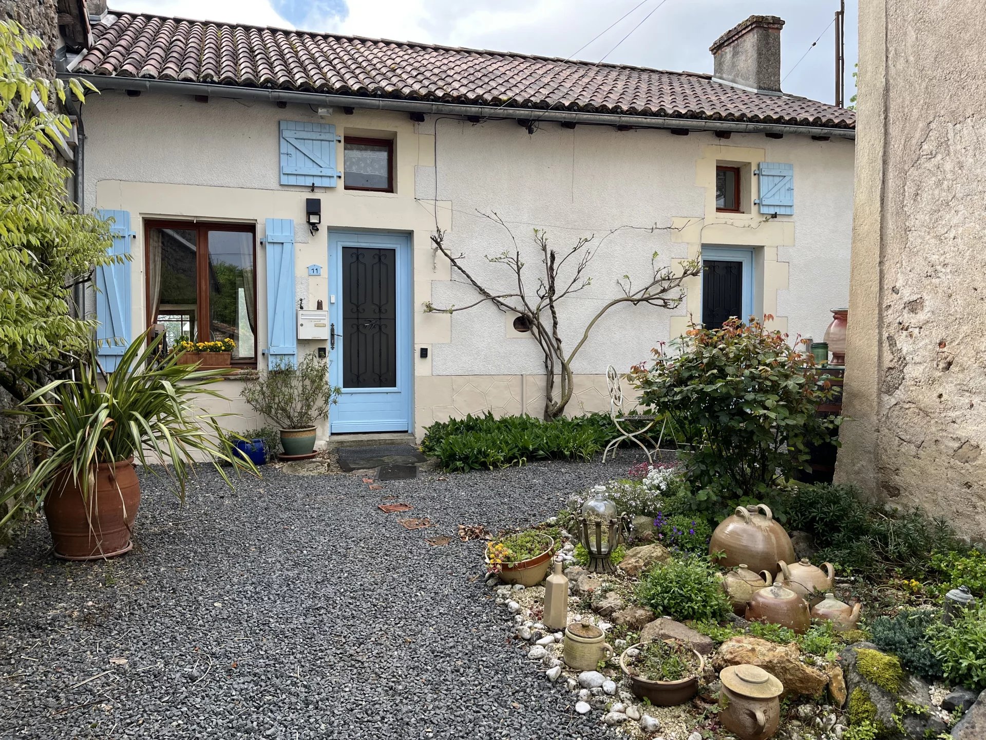 House in Adriers - view 1