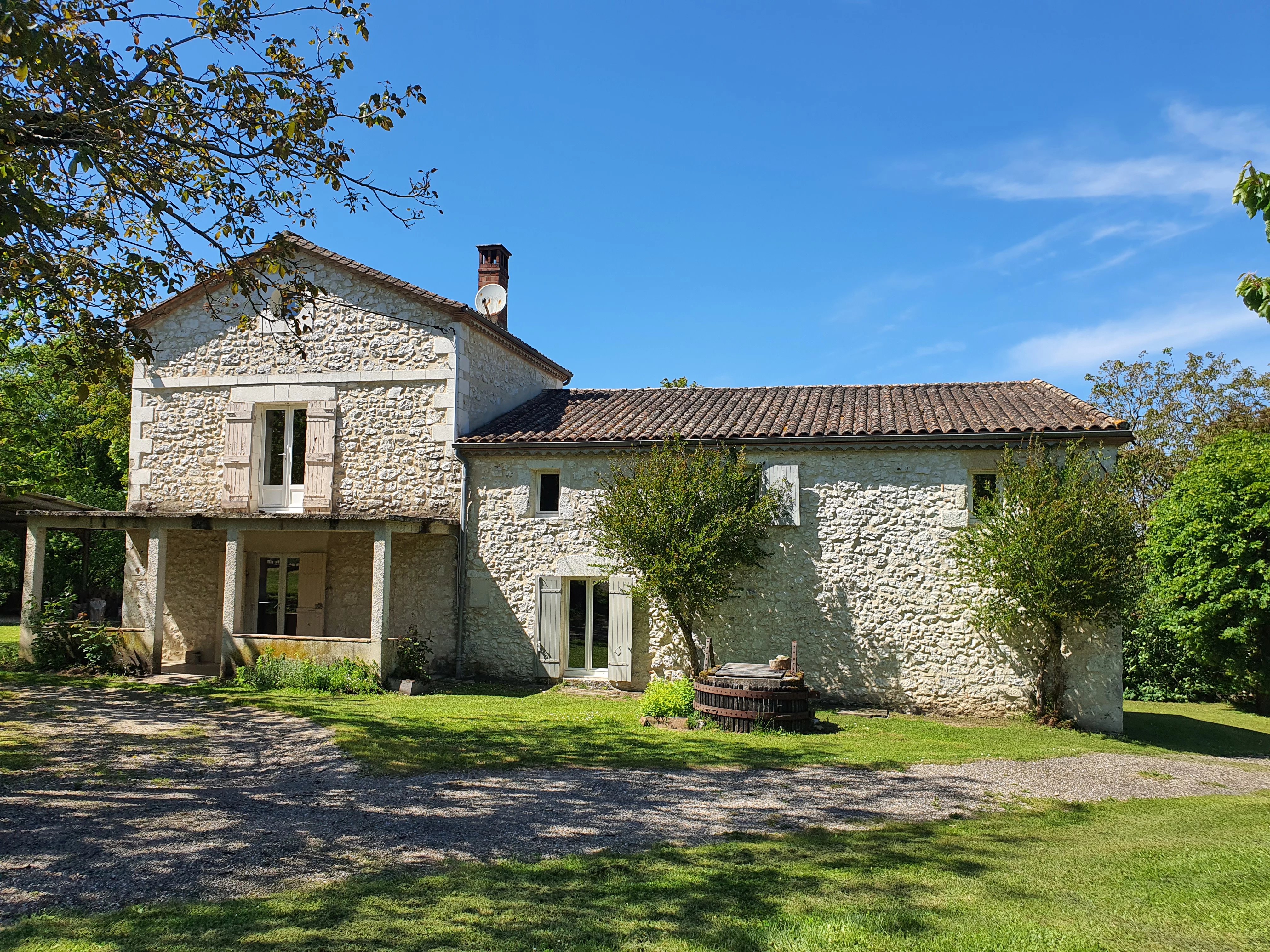 House in Loubes-Bernac - view 1