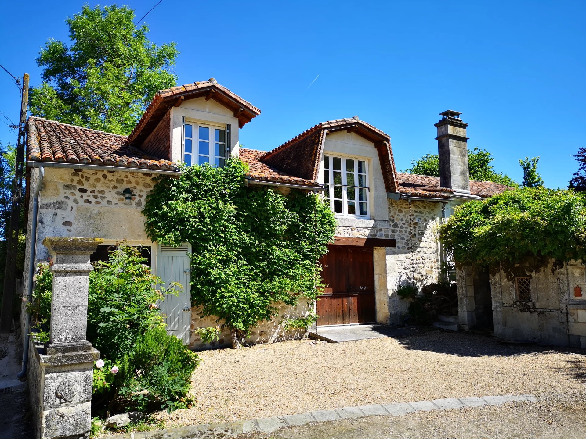 House in Brantome - view 1