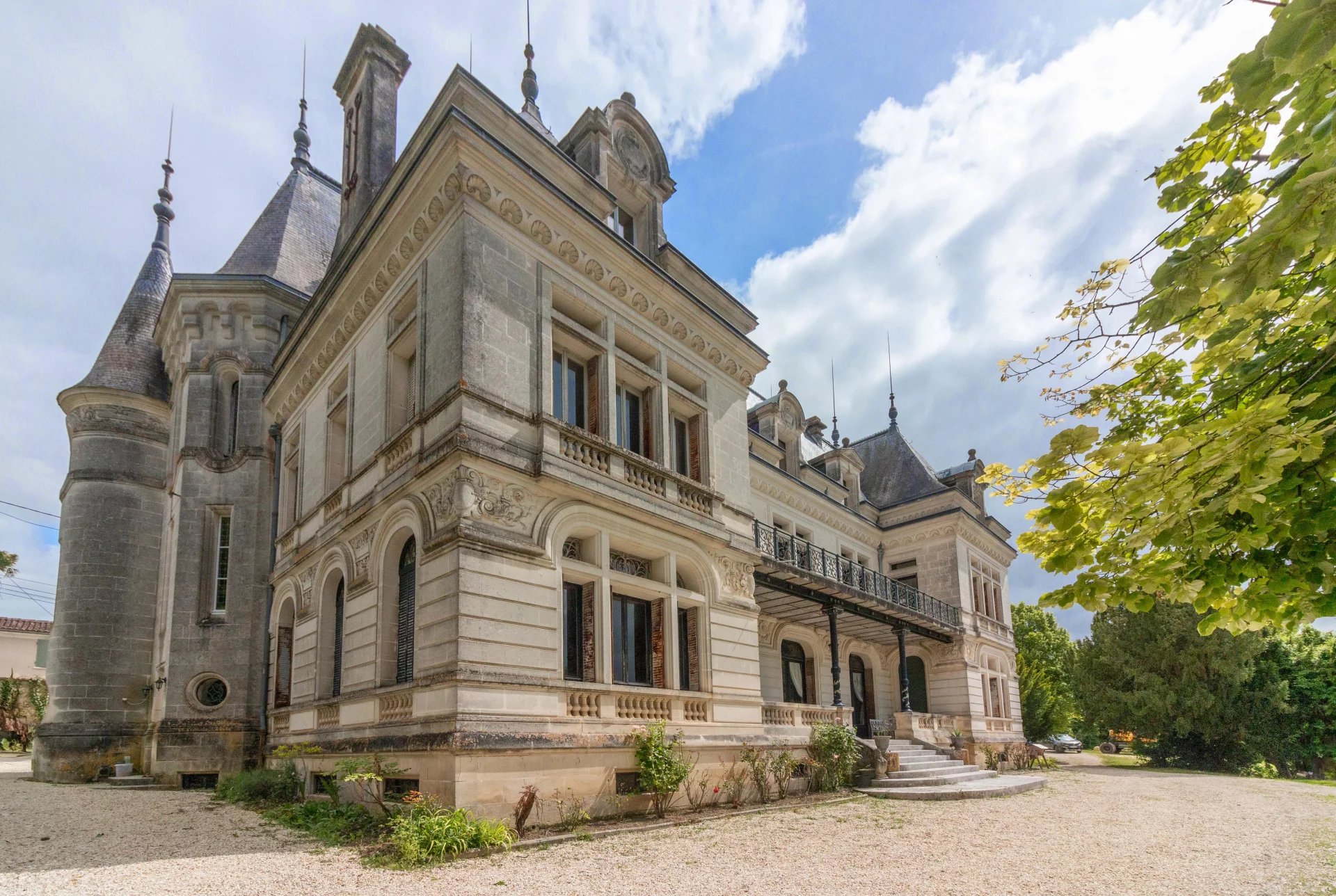House in Jarnac - view 1