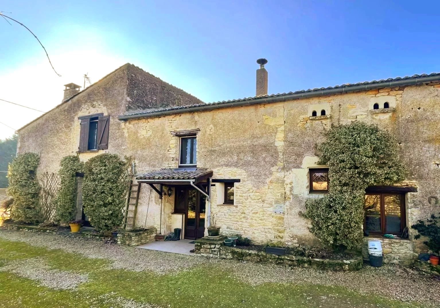 House in Cherves - view 1