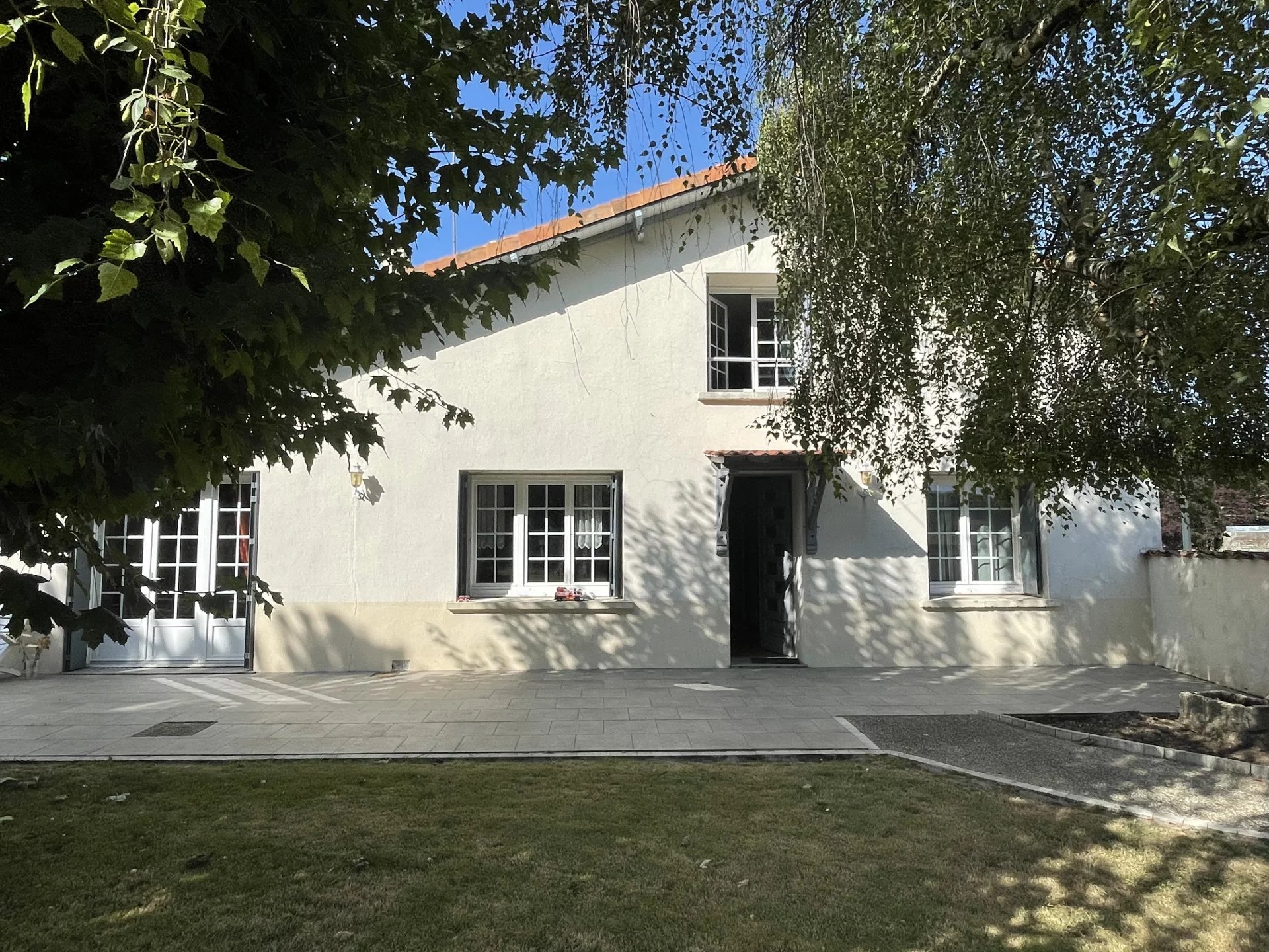 House in Cognac - view 1