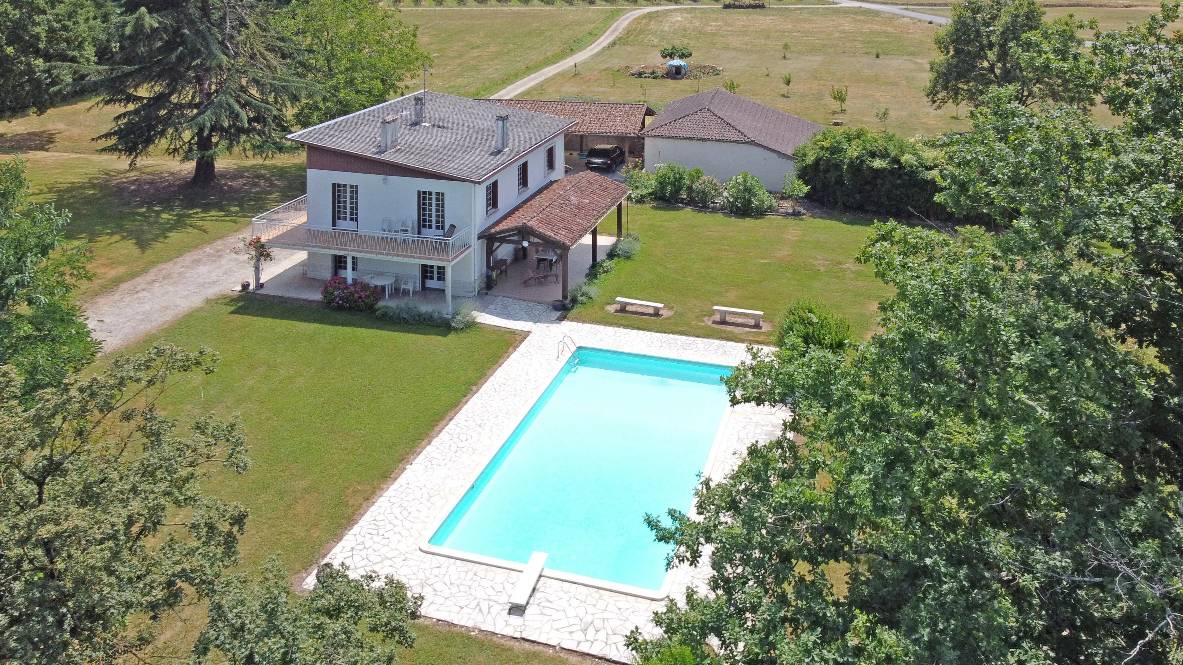 House in Villeneuve-sur-Lot - view 1