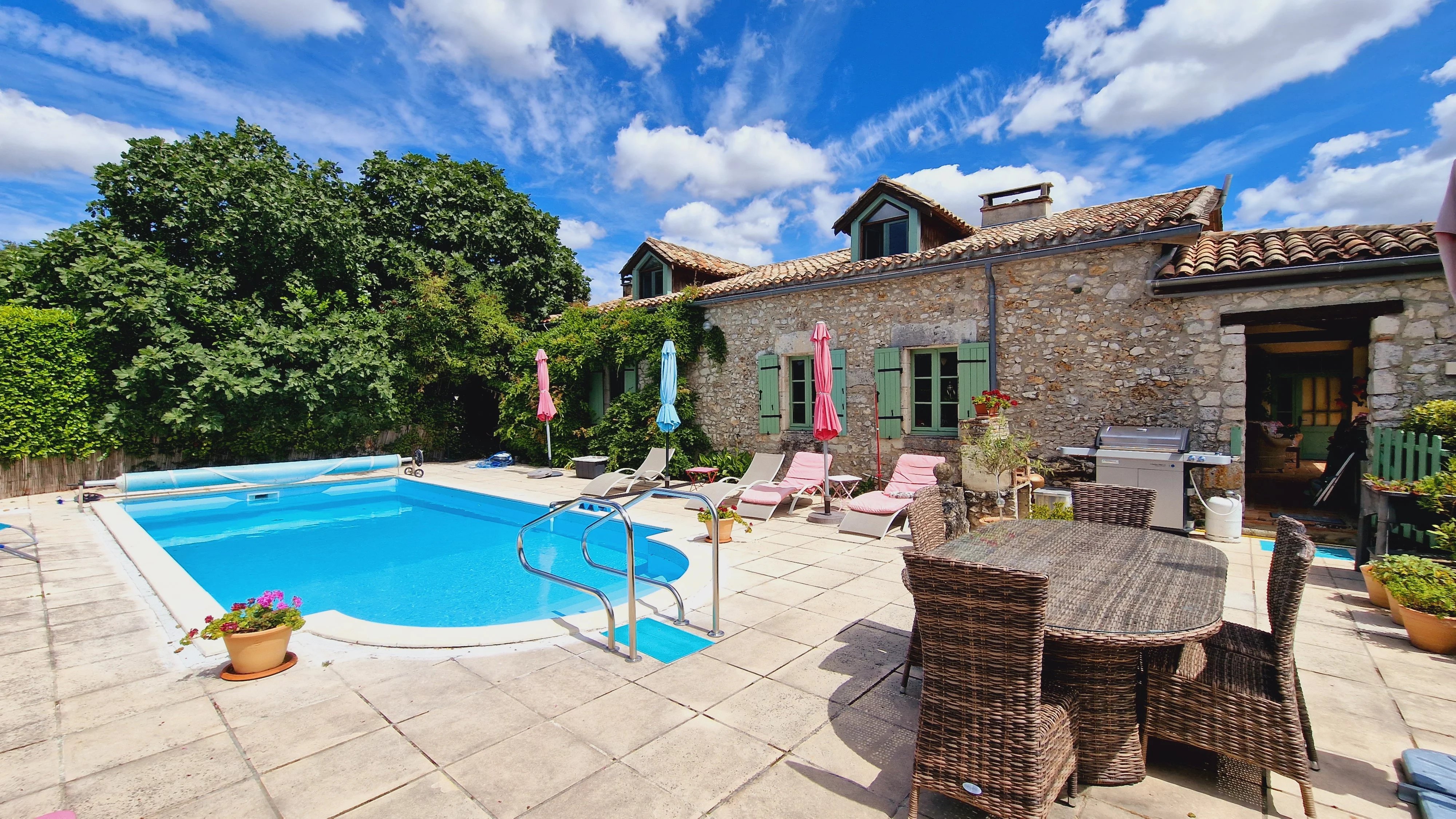House in Eymet - view 1