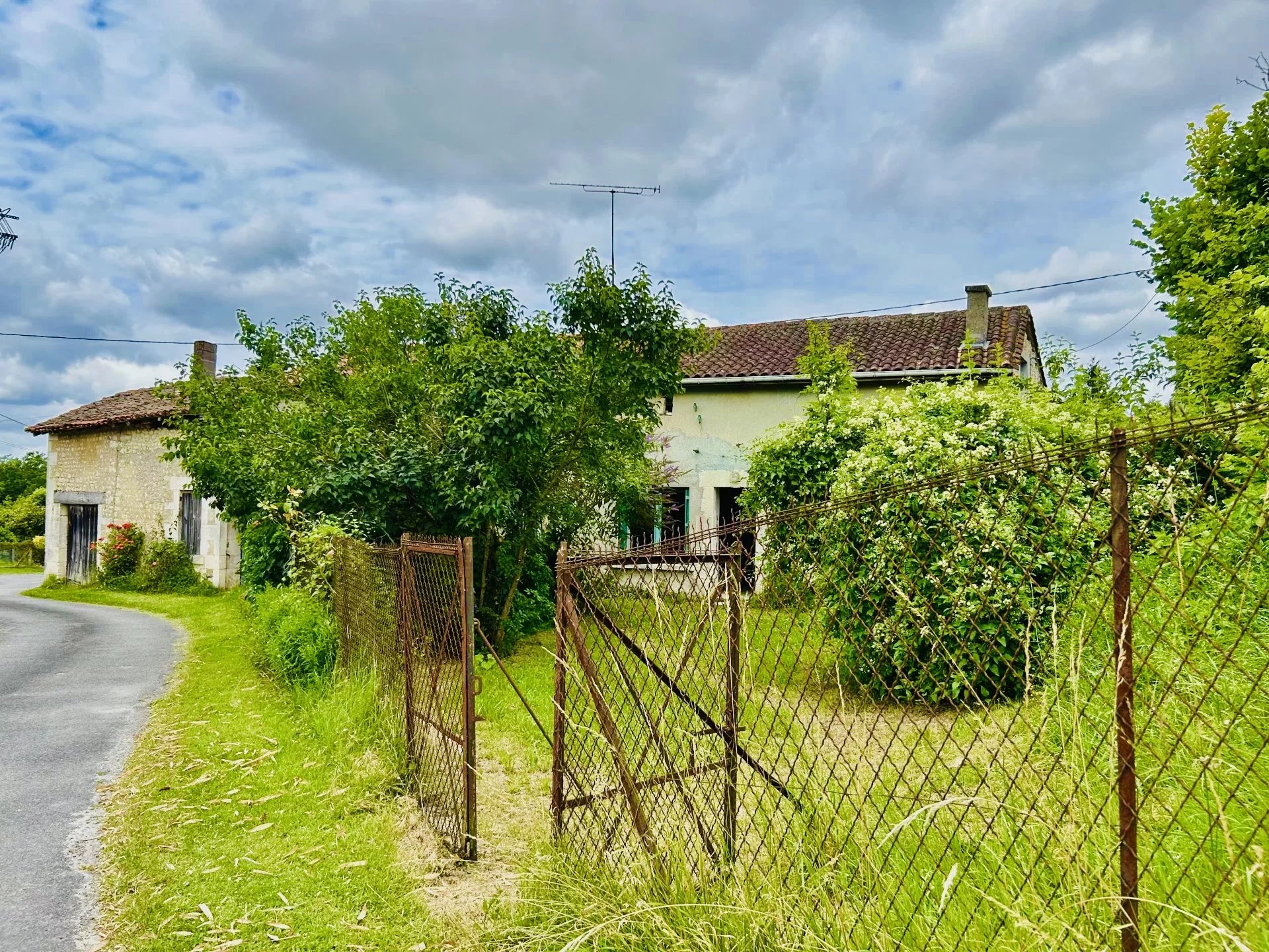 House in Chalais - view 1