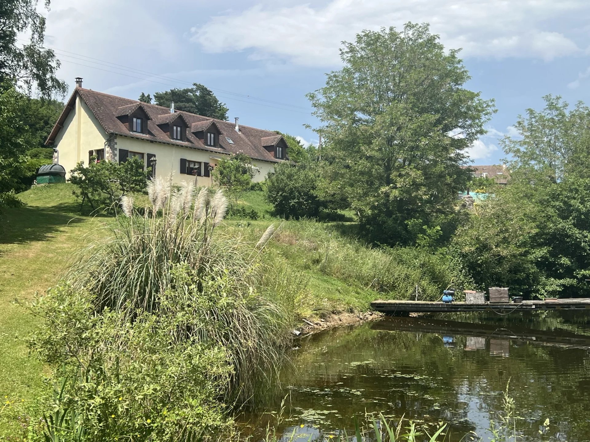 House in Champniers-et-Reilhac - view 1