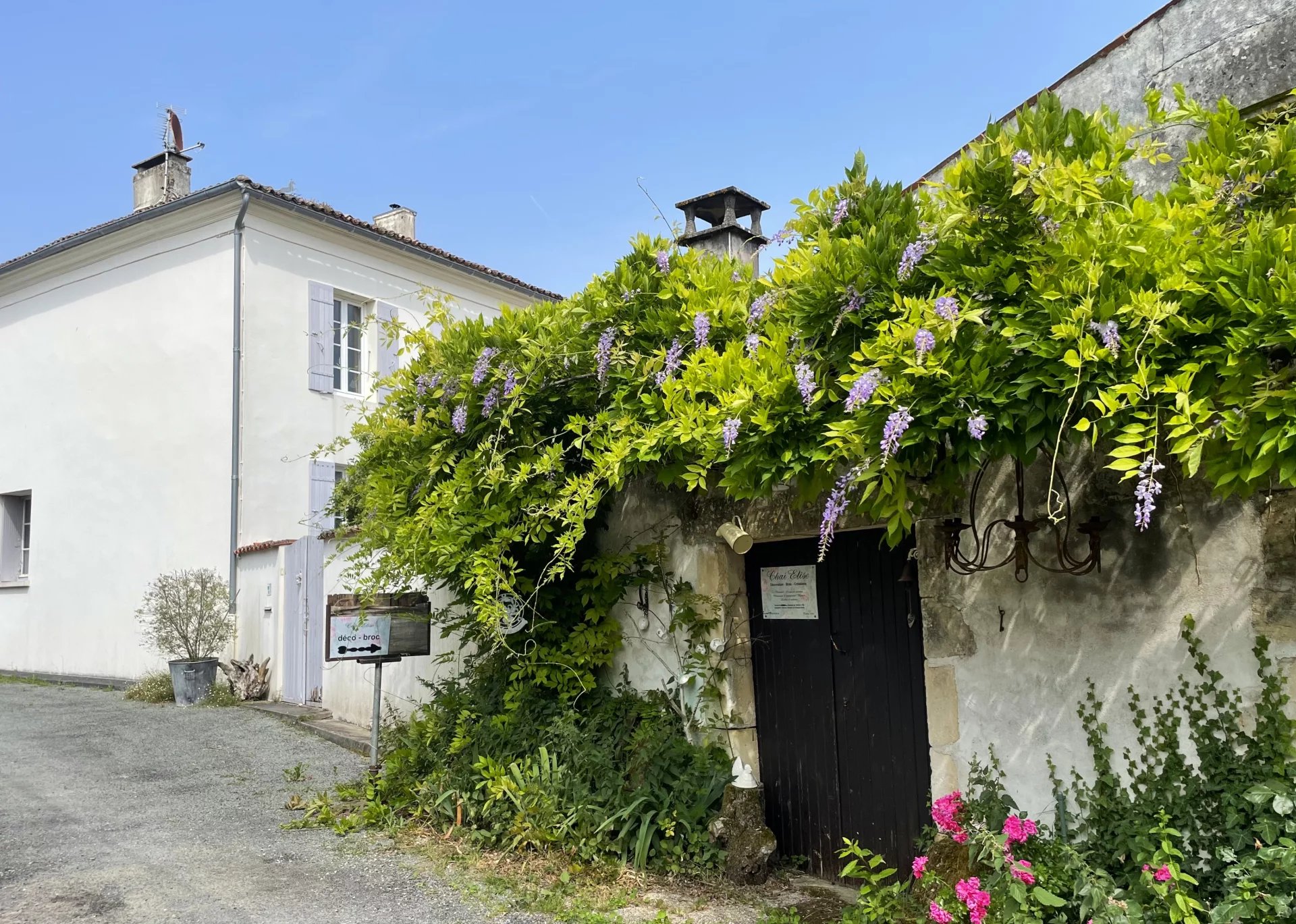 House in Saint-Hilaire-de-Villefranche - view 1