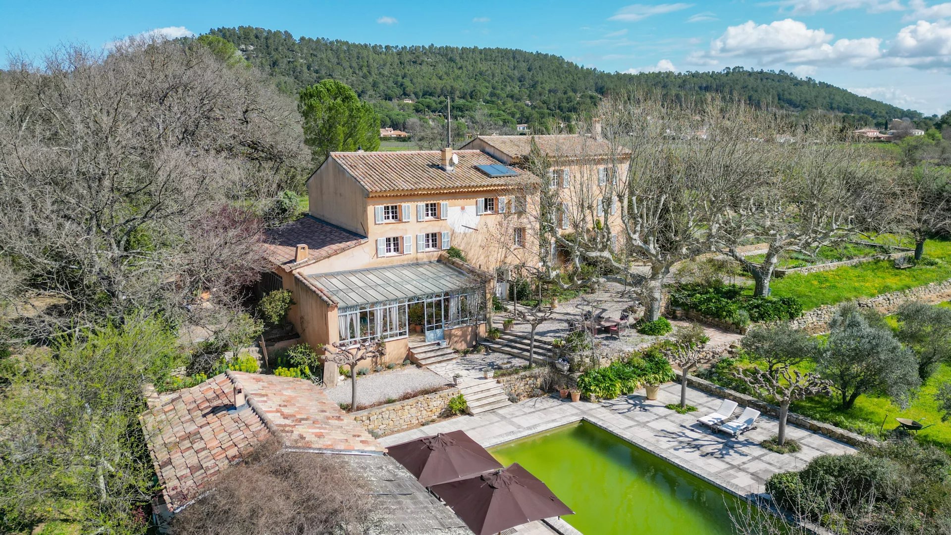 House in Le Val - view 1
