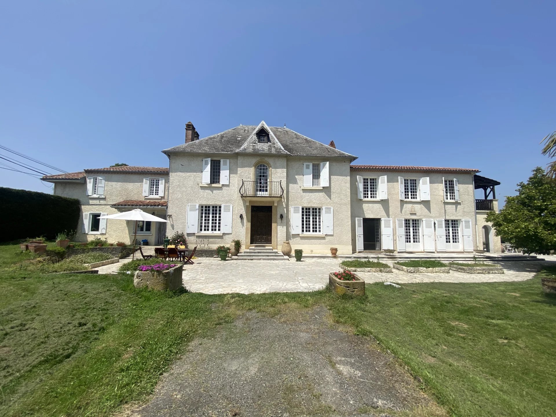 House in Mielan - view 1