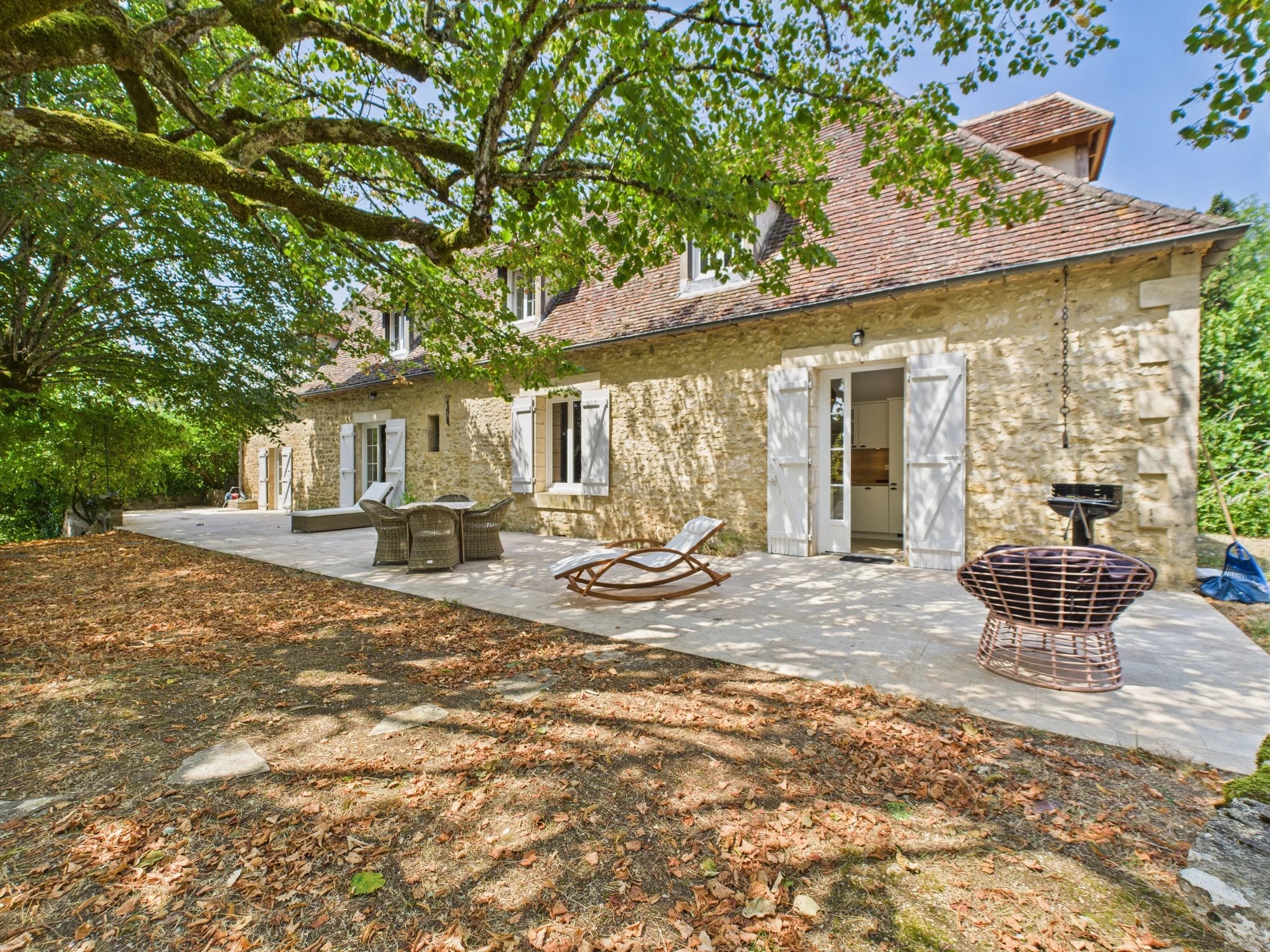 House in Sarlat-la-Caneda - view 1