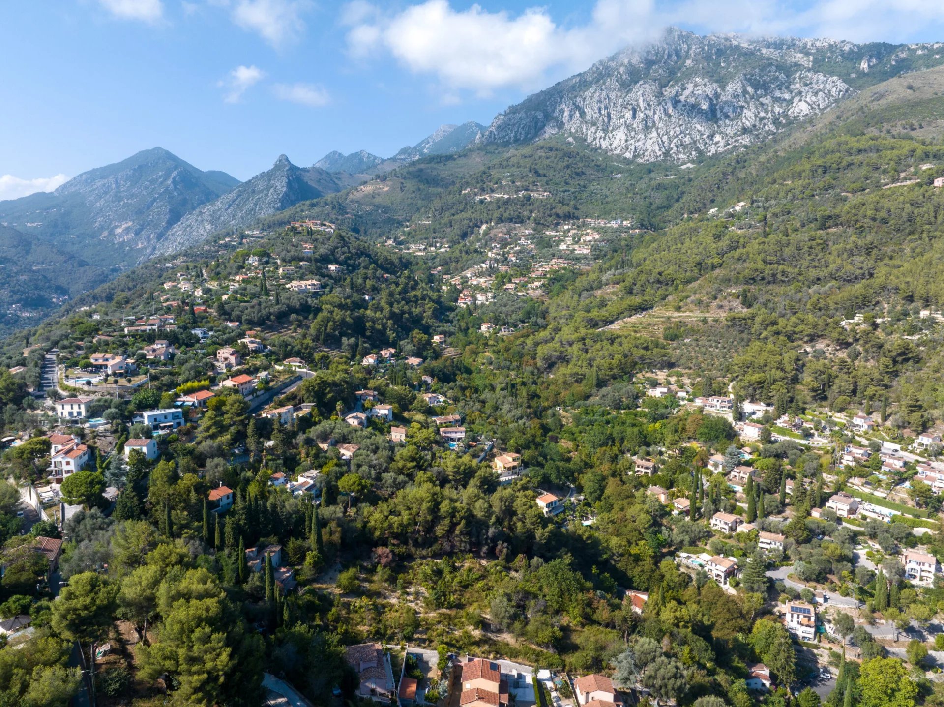 Apartment in Menton - view 1