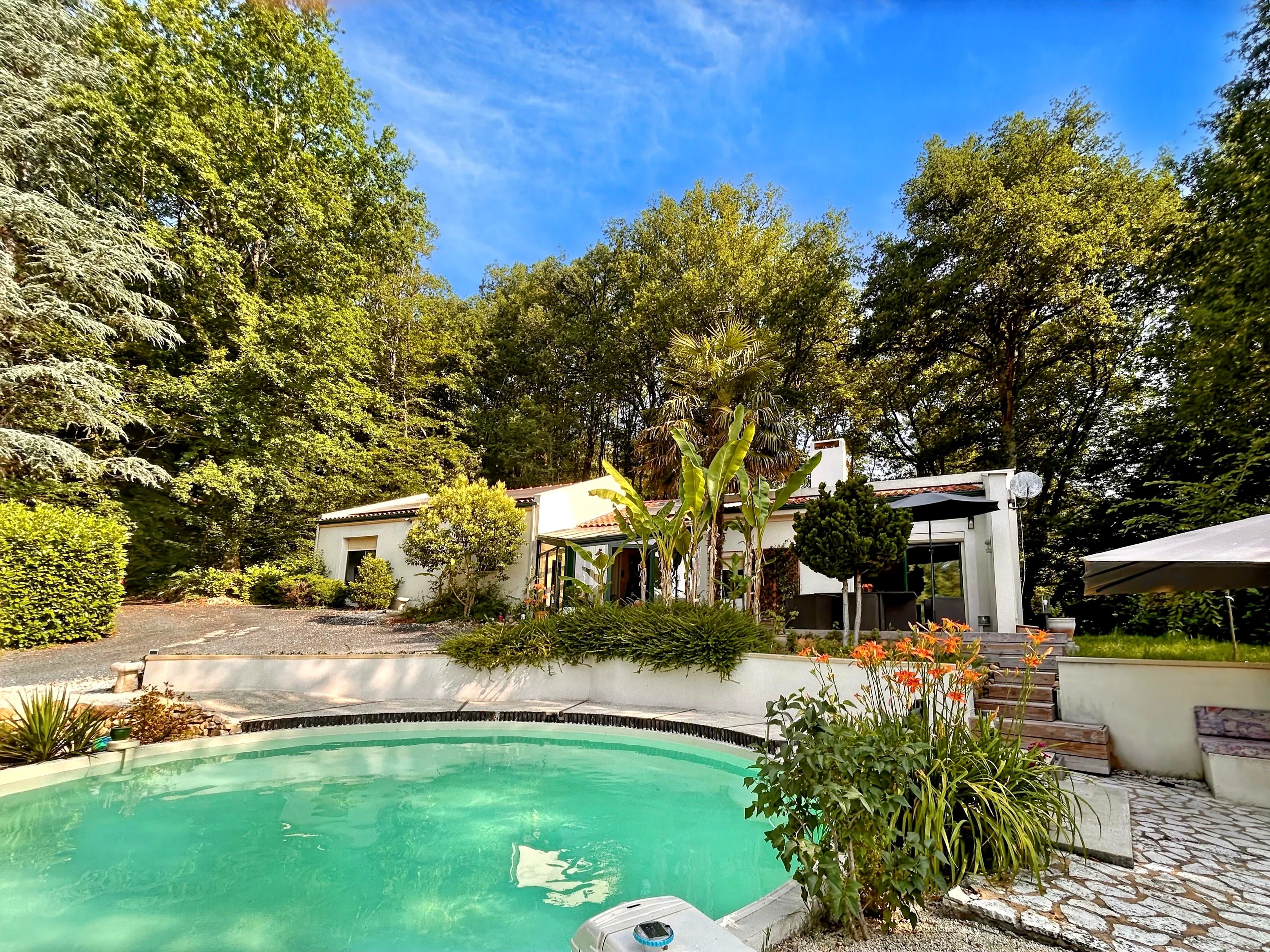 House in Arrondissement de Sarlat-la-Caneda - view 1