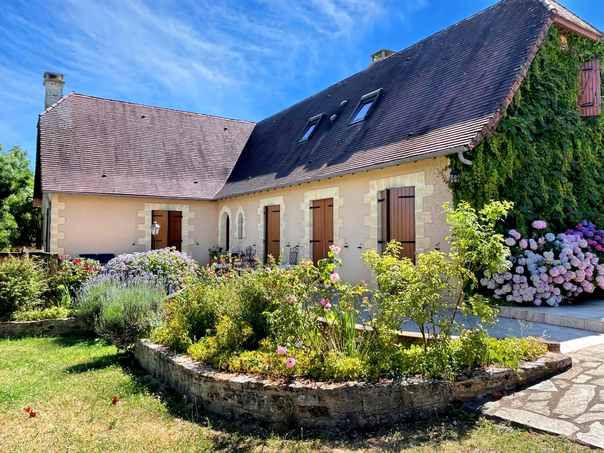 House in Excideuil - view 1